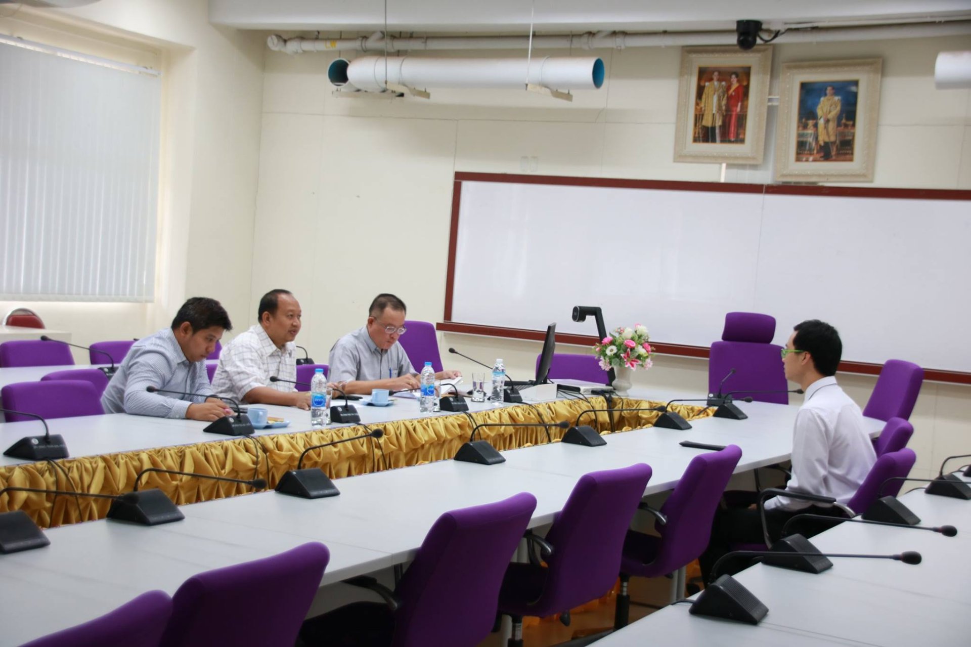 คณะเกษตรศาสตร์และทรัพยากรธรมชาติ มหาวิทยาลัยพะเยา นำโดยรองศาสตราจารย์รัตนา อัตตปัญโญ และดร.ไพบูลย์ ปะนาเส หัวหน้าสาขาวิชาการประมง ต้อนรับ บริษัท CPF ( เจริญโภคภัณฑ์อาหาร จำกัด มหาชน )  คณะเกษตรศาสตร์และทรัพยากรธรมชาติ มหาวิทยาลัยพะเยา นำโดยรองศาสตราจารย์รัตนา อัตตปัญโญ และดร.ไพบูลย์ ปะนาเส หัวหน้าสาขาวิชาการประมง ต้อนรับ บริษัท CPF ( เจริญโภคภัณฑ์อาหาร จำกัด มหาชน )