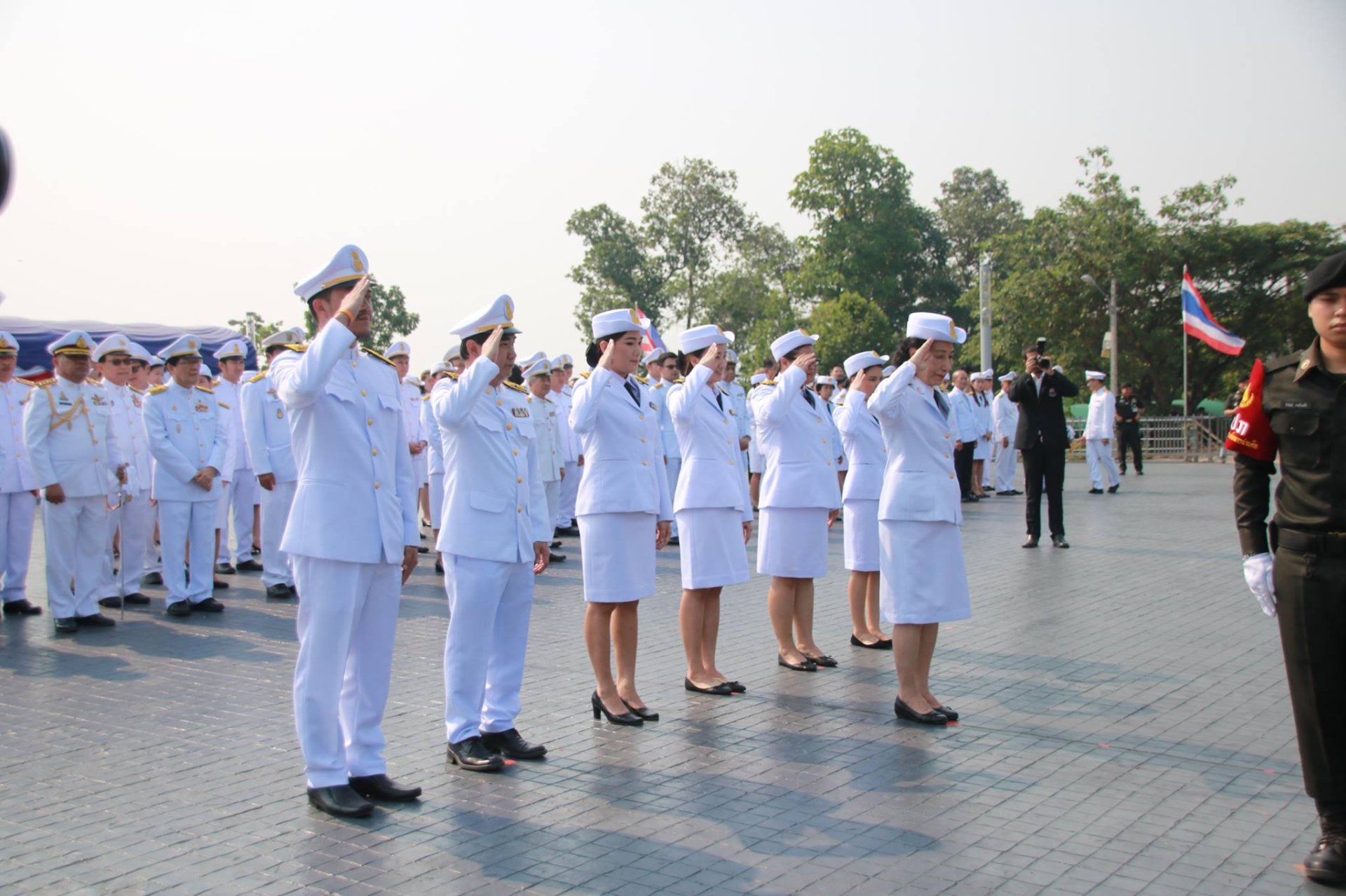 คณะเกษตรศาสตร์และทรัพยากรธรรมชาติ มหาวิทยาลัยพะเยา นำโดยท่านคณบดีพร้อมด้วยบุคลากร เข้าร่วมวางพวงมาลาวันคล้ายวันสวรรคตสมเด็จพระนเรศวรมหาราช