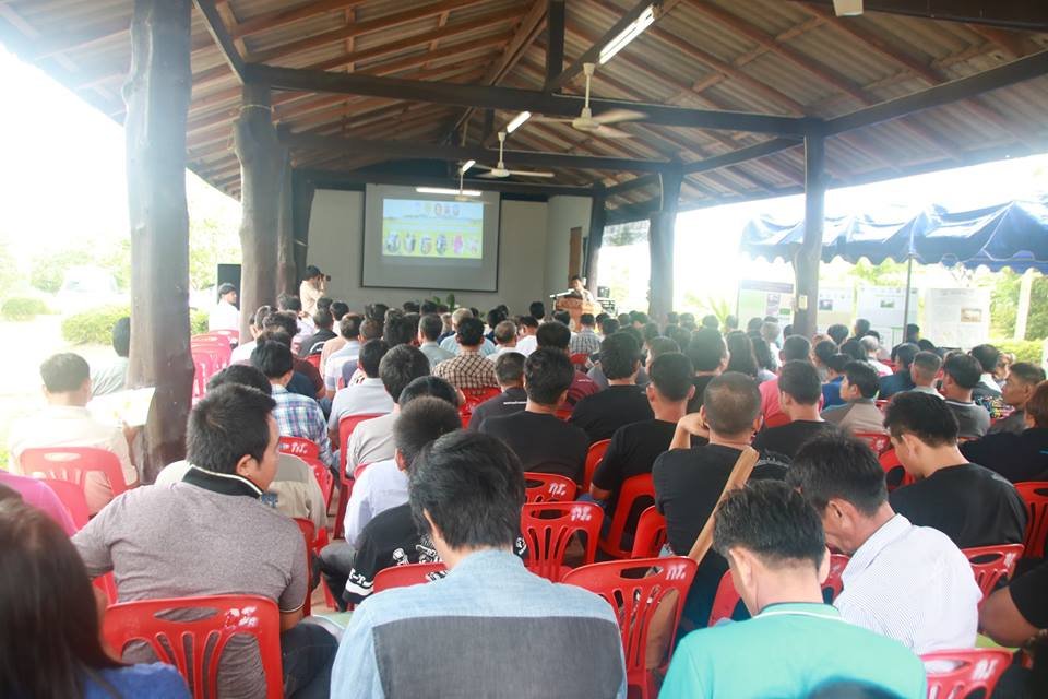 กรมปศุสัตว์ และองค์การบริหารส่วนจังหวัดพะเยา ร่วมกับคณะเกษตรศาสตร์และทรัพยากรธรรมชาติ มหาวิทยาลัยพะเยา ดำเนินจัดโครงการ “หลักสูตรการผลิคโคเนื้อคุณภาพด้วยวิธีผสมเทียม” ณ. ศูนย์วิจัยและบำรุงพันธุ์สัตว์พะเยา กรมปศุสัตว์ และองค์การบริหารส่วนจังหวัดพะเยา ร่วมกับคณะเกษตรศาสตร์และทรัพยากรธรรมชาติ มหาวิทยาลัยพะเยา ดำเนินจัดโครงการ “หลักสูตรการผลิคโคเนื้อคุณภาพด้วยวิธีผสมเทียม” ณ. ศูนย์วิจัยและบำรุงพันธุ์สัตว์พะเยา