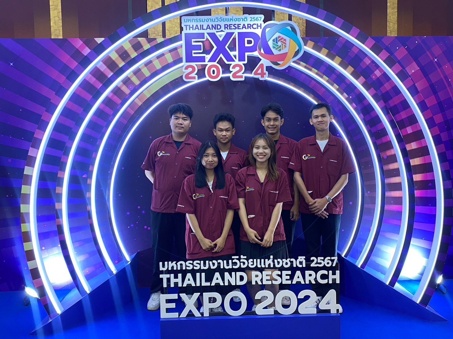 ขอแสดงความยินดีกับทีมนิสิตสาขาวิชาเทคโนโลยีการเกษตร คว้ารางวัลนวัตกรรมเหรียญเงิน ในงานมหกรรมงานวิจัยแห่งชาติ 2567 (Thailand Research Expo 2024) ครั้งที่ 19 ขอแสดงความยินดีกับทีมนิสิตสาขาวิชาเทคโนโลยีการเกษตร คว้ารางวัลนวัตกรรมเหรียญเงิน ในงานมหกรรมงานวิจัยแห่งชาติ 2567 (Thailand Research Expo 2024) ครั้งที่ 19