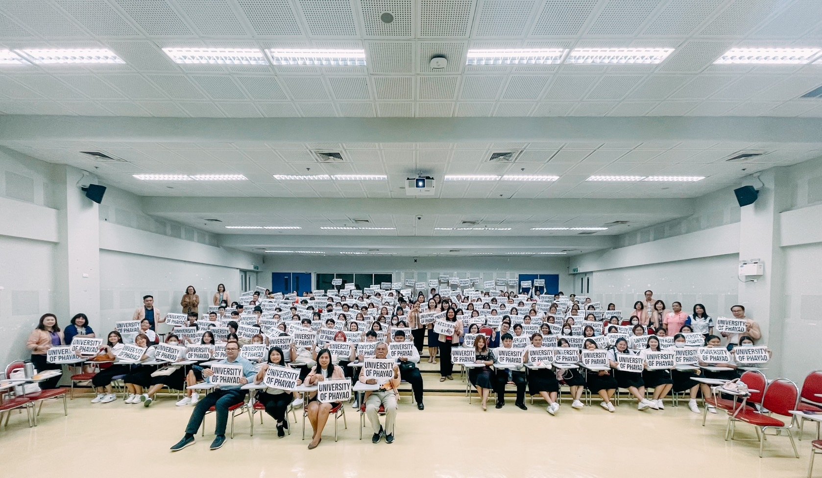 "ปฐมนิเทศนิสิตชั้นปีที่ 1 และนิสิตพบผู้บริหารของคณะฯ" คณะเกษตรศาสตร์และทรัพยากรธรรมชาติ มหาวิทยาลัยพะเยา "ปฐมนิเทศนิสิตชั้นปีที่ 1 และนิสิตพบผู้บริหารของคณะฯ" คณะเกษตรศาสตร์และทรัพยากรธรรมชาติ มหาวิทยาลัยพะเยา