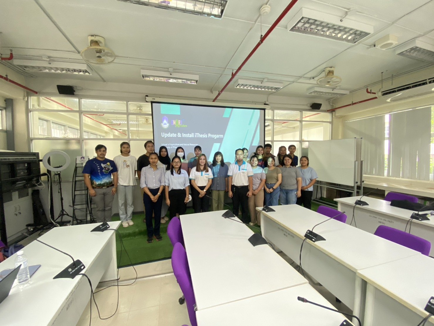 การใช้งานระบบ iThesis ระบบที่กําหนดกรอบการเขียน การบริหารจัดการโครงร่าง ปริญานิพนธ์/สารนิพนธ์ ฉบับร่าง และปริญานิพนธ์/สารนิพนธ์ ฉบับสมบูรณ์ สำหรับนิสิตระดับบัณฑิตศึกษา การใช้งานระบบ iThesis ระบบที่กําหนดกรอบการเขียน การบริหารจัดการโครงร่าง ปริญานิพนธ์/สารนิพนธ์ ฉบับร่าง และปริญานิพนธ์/สารนิพนธ์ ฉบับสมบูรณ์ สำหรับนิสิตระดับบัณฑิตศึกษา