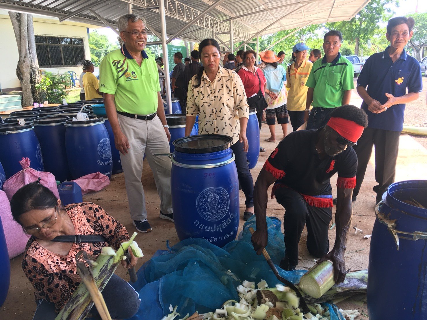 ศูนย์วิจัยและพัฒนาอาหารสัตว์จังหวัดสระแก้ว และ กรมปศุสัตว์ เชิญรองศาสตราจารย์ ดร.โชค โสรัจกุล และทีมงานวิจัยโคเนื้อจากคณะเกษตรศาสตร์ฯ เข้าร่วมบูรณาการใช้องค์ความรู้ทางวิชาการเพื่อร่วมขับเคลื่อนโครงการ "โคบาลบูรพา"