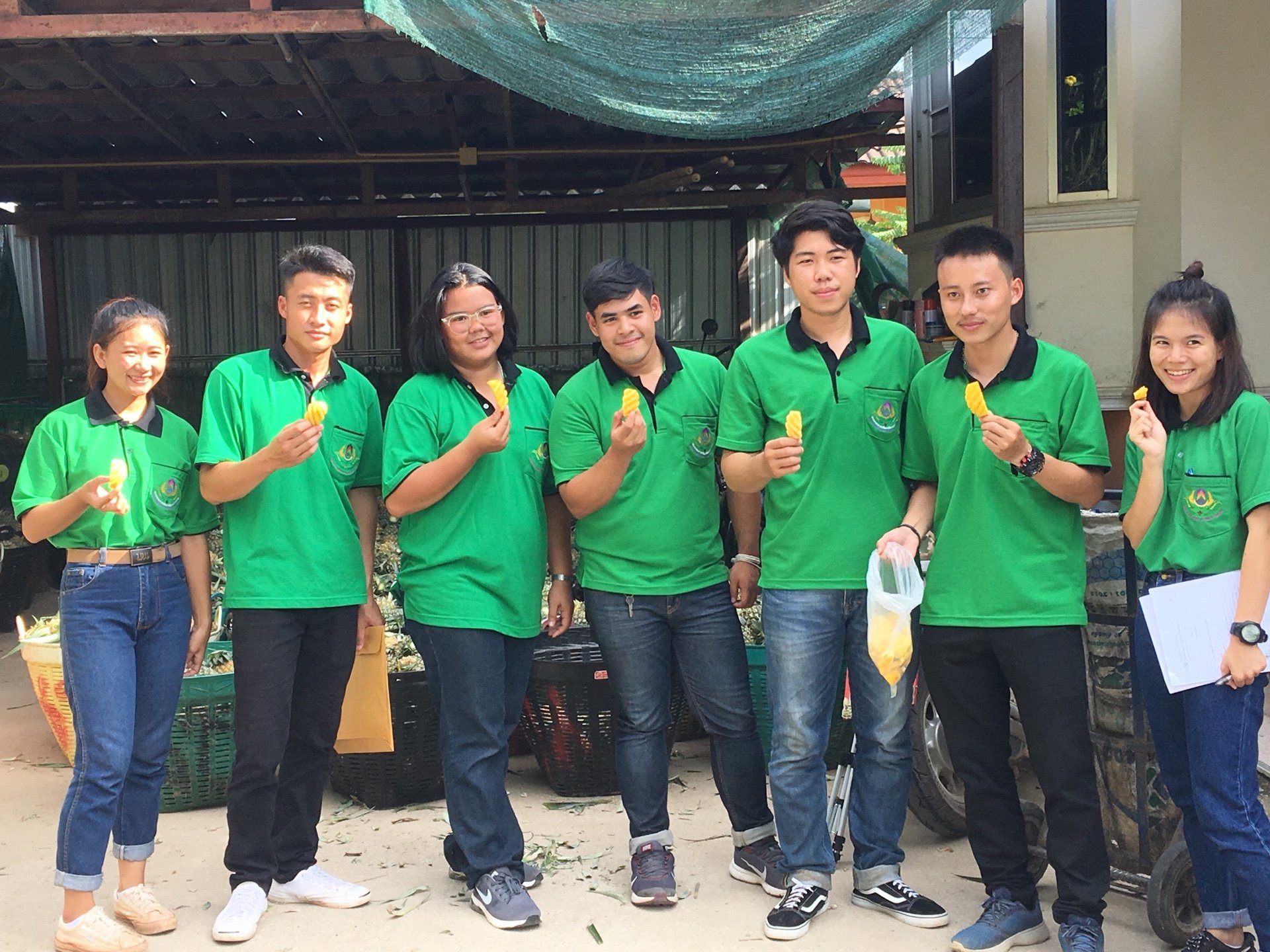 คณะเกษตรศาสตร์และทรัพยากรธรรมชาติ มหาวิทยาลัยพะเยา ขอแสดงความยินดีกับ นิสิต (ทีมต้นกล้ากลางดอย) ที่ผ่านการคัดเลือกเป็น 1 ใน 20 ทีมสุดท้าย จากทั้งหมด 135 ทีม คณะเกษตรศาสตร์และทรัพยากรธรรมชาติ มหาวิทยาลัยพะเยา ขอแสดงความยินดีกับ นิสิต (ทีมต้นกล้ากลางดอย) ที่ผ่านการคัดเลือกเป็น 1 ใน 20 ทีมสุดท้าย จากทั้งหมด 135 ทีม