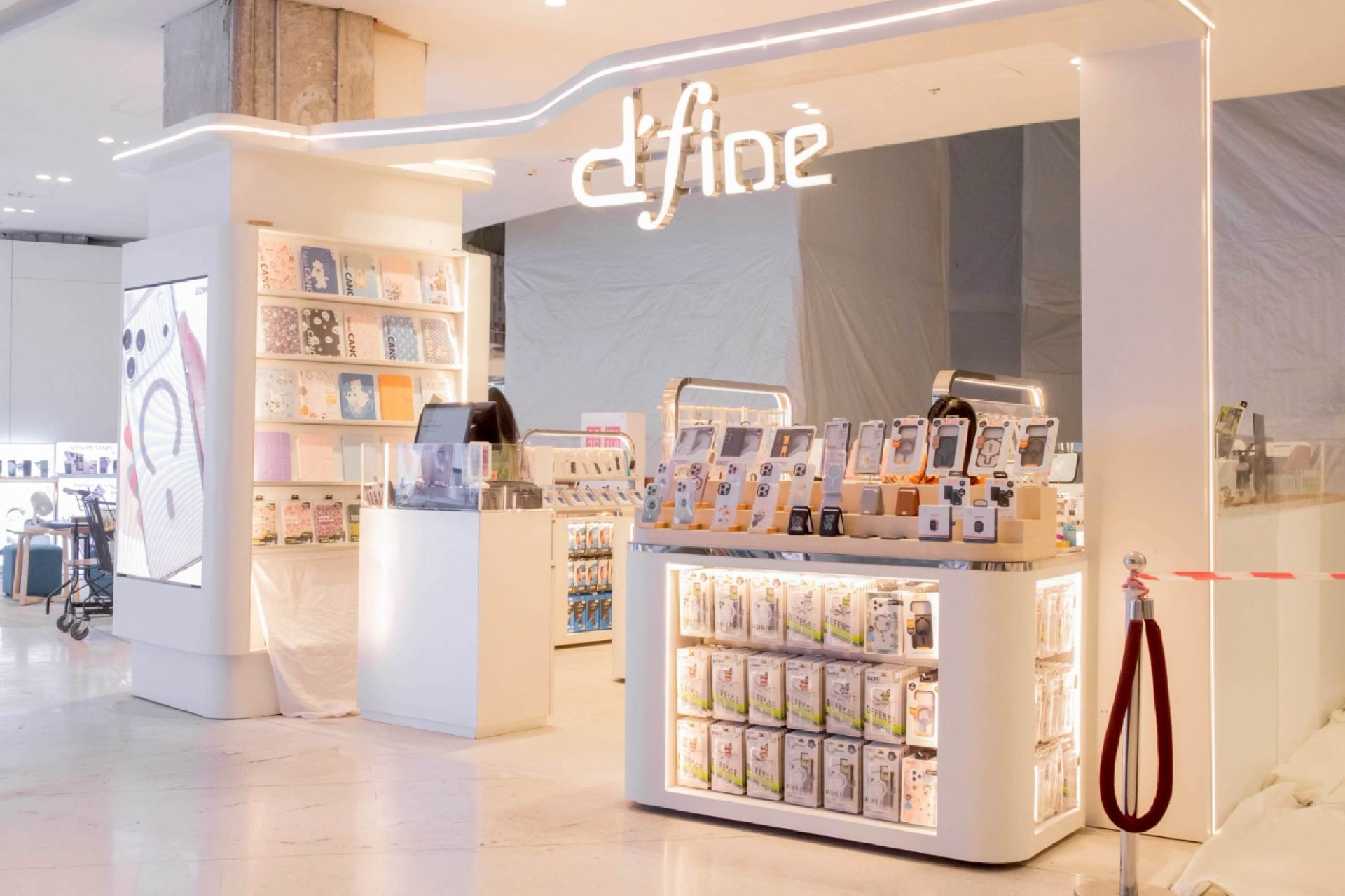 Dfine Shop เซ็นทรัลปิ่นเกล้า ชั้น 3