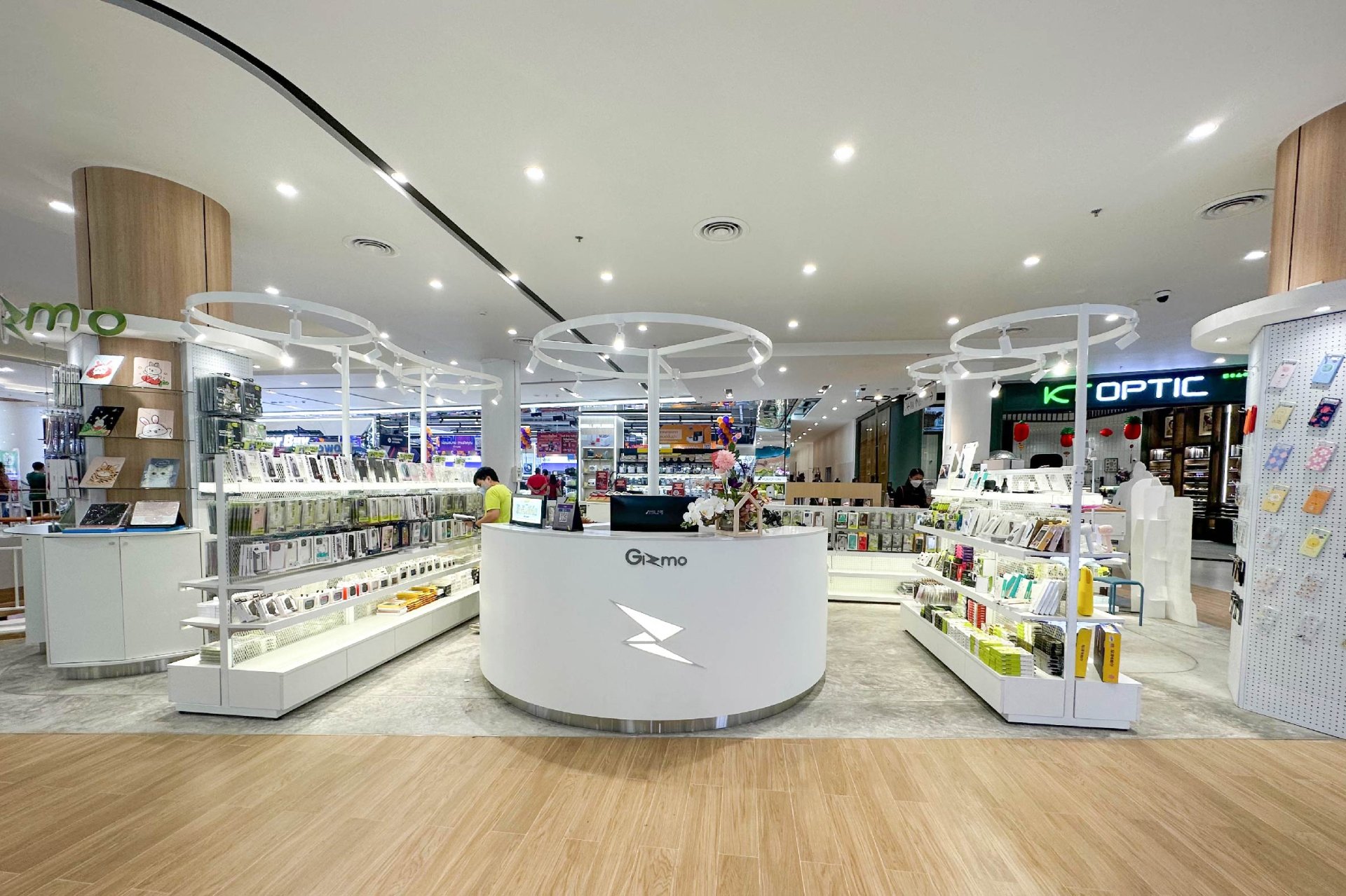 Gizmo shop เซ็นทรัลรามอินทรา ชั้น 2 Gizmo shop เซ็นทรัลรามอินทรา ชั้น 2