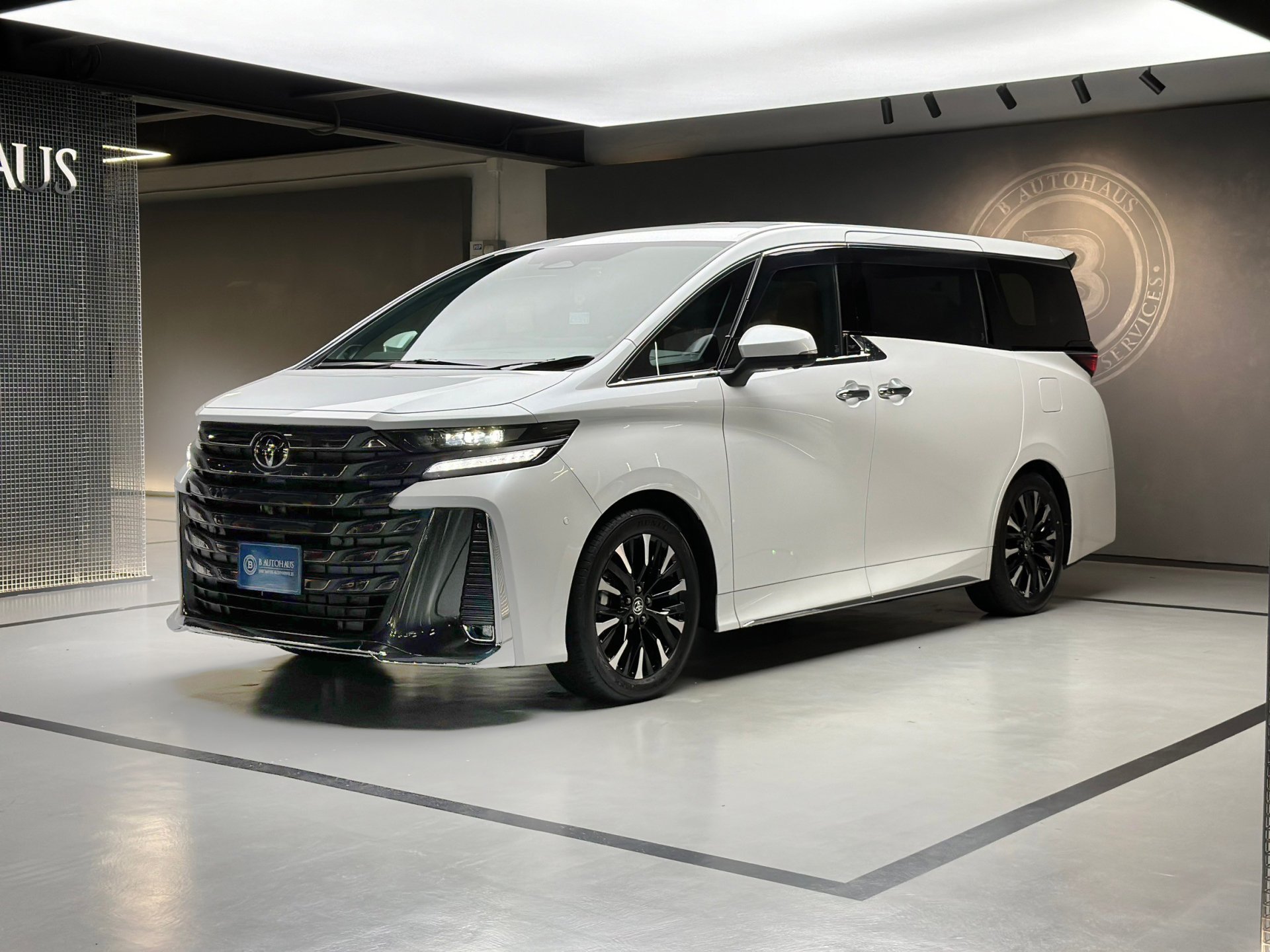 ส่อง New Alphard 2024 รถตู้หรู VIP ที่ครองใจผู้บริหาร! ส่อง New Alphard 2024 รถตู้หรู VIP ที่ครองใจผู้บริหาร!