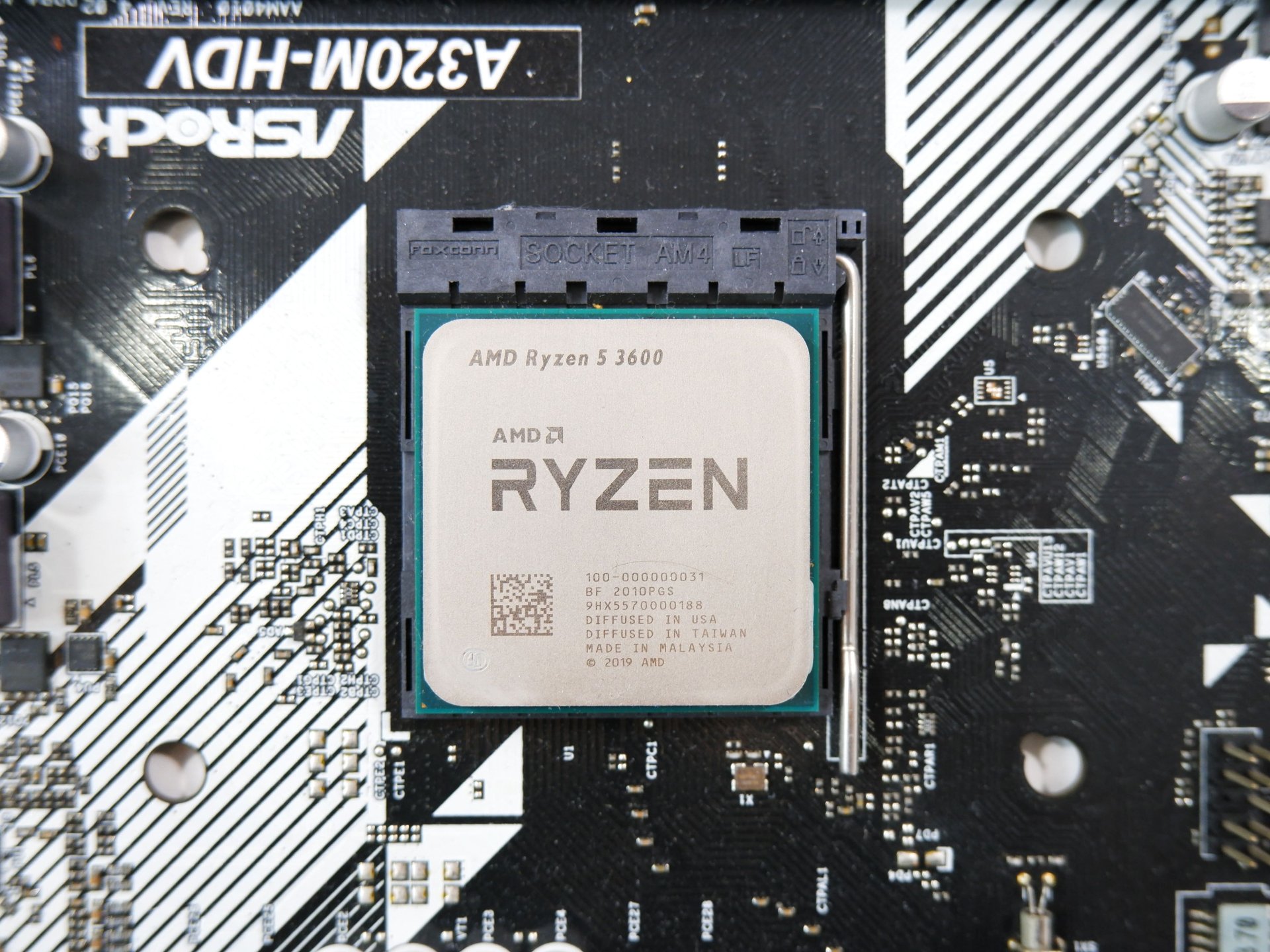  cpu amd ryzen 5 3600 mb asrock a320m hdv