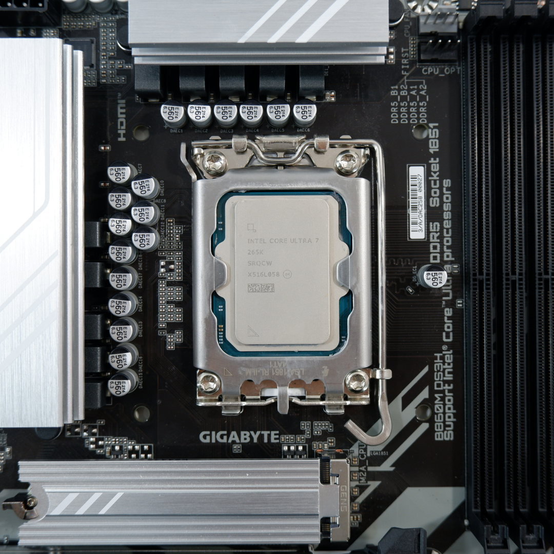 ชุดซีพียูพร้อมเมนบอร์ด CPU: INTEL CORE ULTRA 7 265K + MB: GIGABYTE