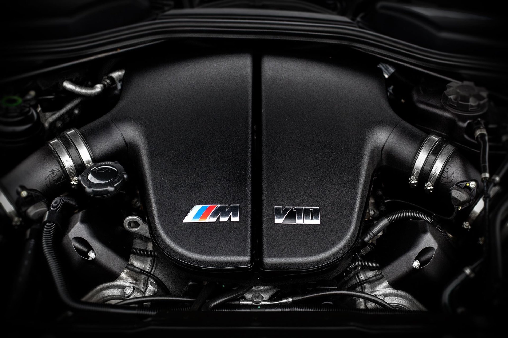 สำหรับรถ M5 E60 M6 E63 E64 ที่มีอาการพุเลย์ดัง สำหรับรถ M5 E60 M6 E63 E64 ที่มีอาการพุเลย์ดัง