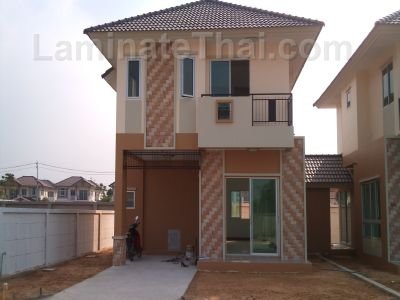 พื้นไม้ลามิเนต MD-3010 Laminate Mood ติดตั้งโครงการบ้านแฝด ชัยพฤกษ์ พื้นไม้ลามิเนต MD-3010 Laminate Mood ติดตั้งโครงการบ้านแฝด ชัยพฤกษ์