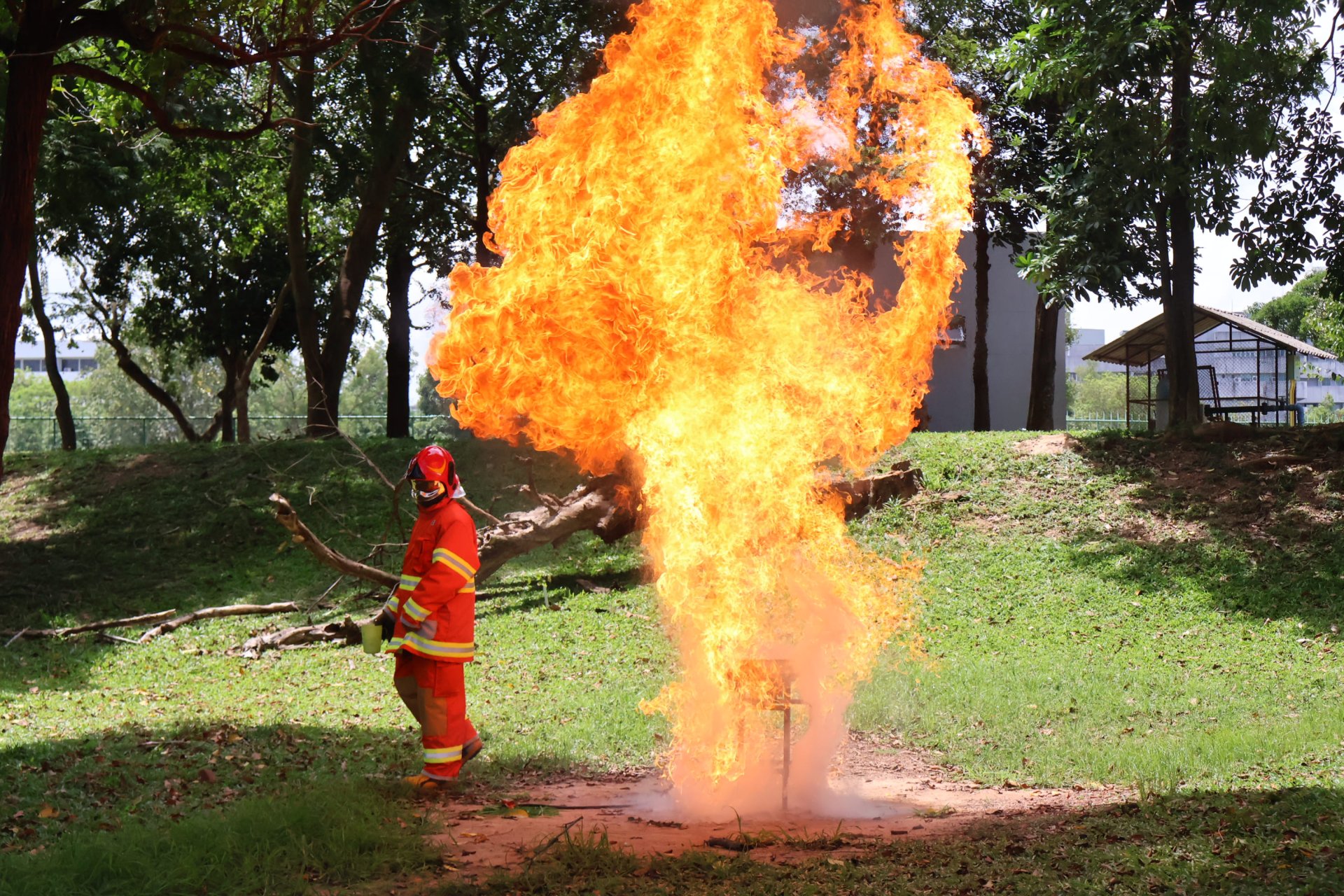 BBA65 Survival 101 - Fire Safety Training BBA65 Survival 101 - Fire Safety Training