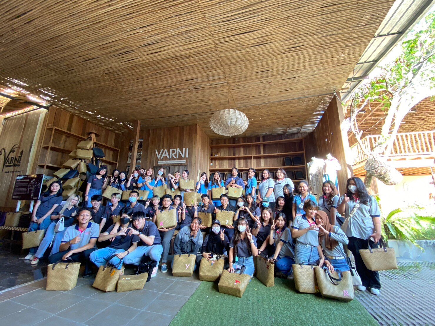Study Trip of Local Arts and Fabrics Course :VARNI CRAFT Study Trip of Local Arts and Fabrics Course :VARNI CRAFT
