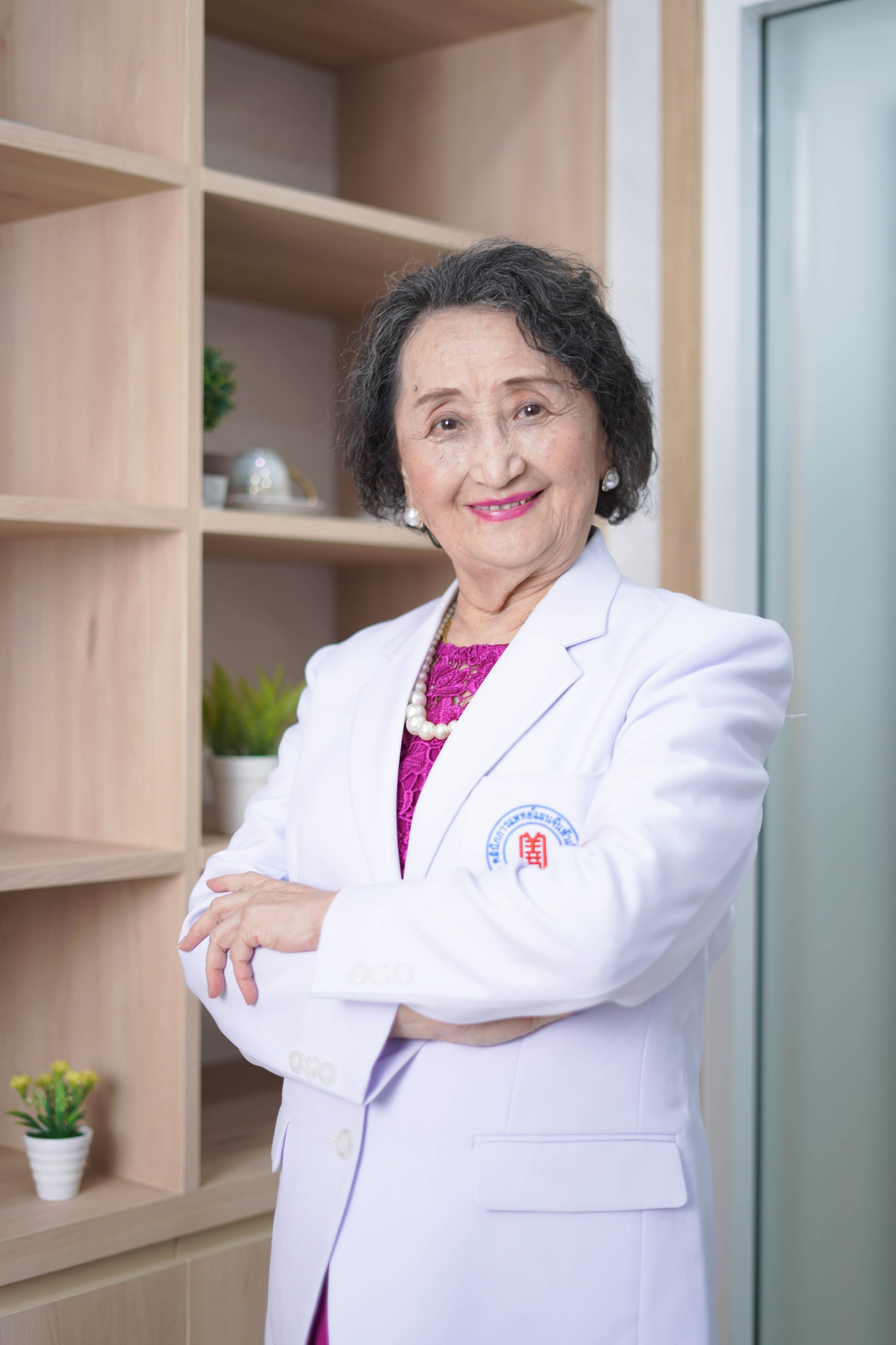 แพทย์จีนอาวุโส สมฤดี คงคาวิฑูร (หมอจีน ฉี ฮุ่ย หลาน) แพทย์จีนอาวุโส สมฤดี คงคาวิฑูร (หมอจีน ฉี ฮุ่ย หลาน)