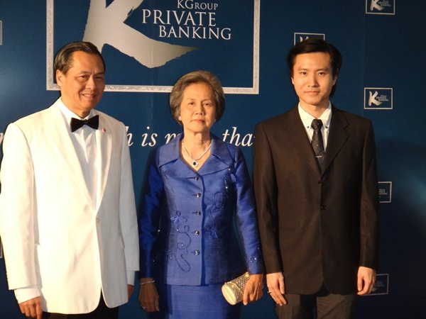 ผู้บริหาร L.S. Jewelry Group เข้าร่วมงาน Make a Wish โดยคุณบัณฑูร ล่ำซำ CEO ธนาคารกสิกรไทย เมื่อ 2 สิงหาคม 2554