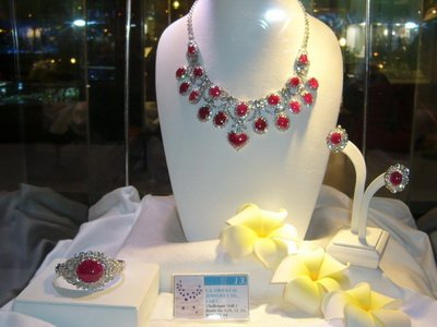 Hot 2010 Vol.II Jewelry Award in Bangkok Gems & Jewelry ครั้งที่ 45 by L.S. Jewelry Group