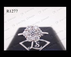 แหวนเพชร กระจุก (Diamonds Ring) เพชร Heart & Arrow – Russian Cut