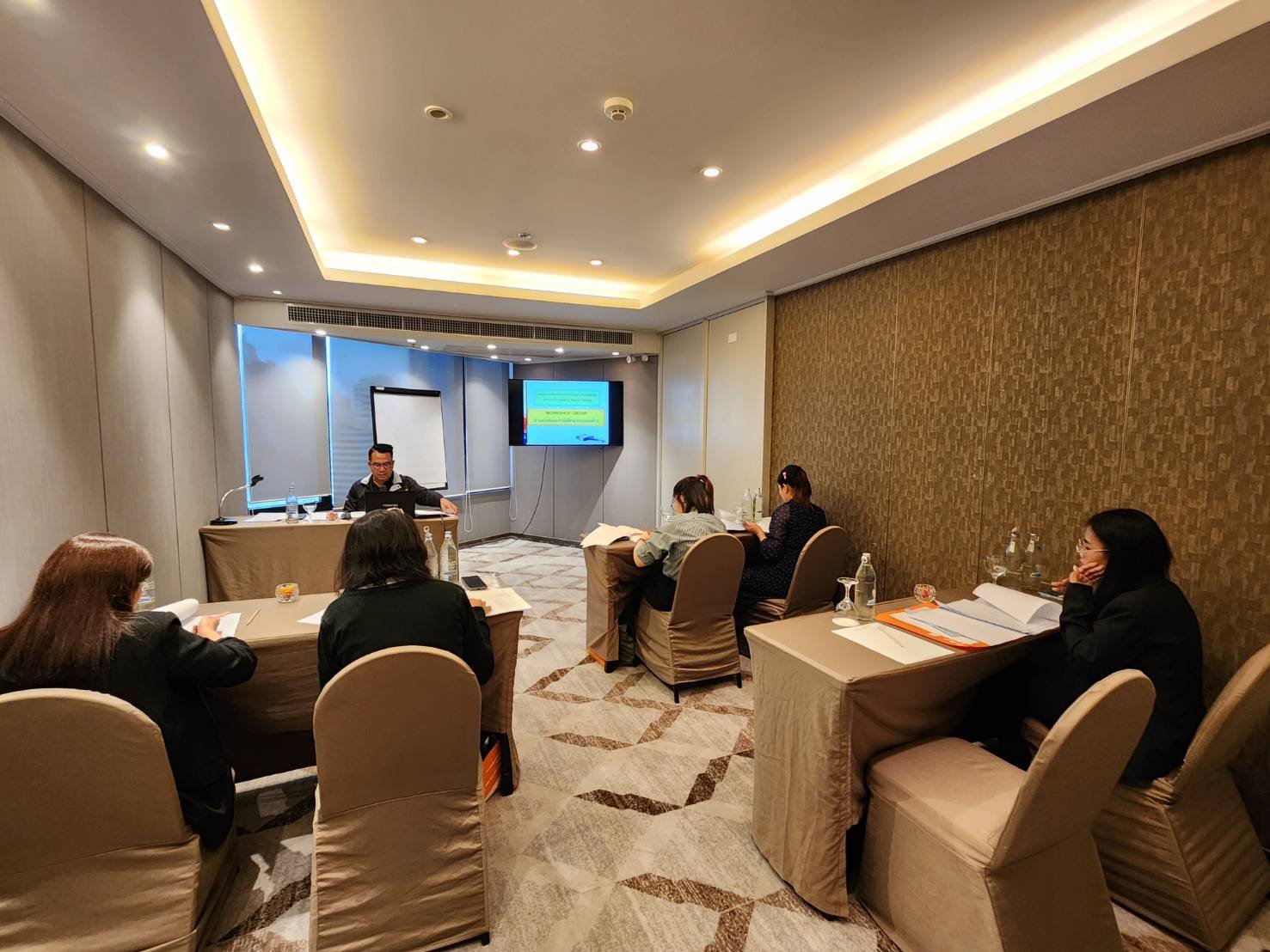 หลักสูตร เทคนิคการเขียนรายงานการประชุม (Effective Meeting Report Writing)