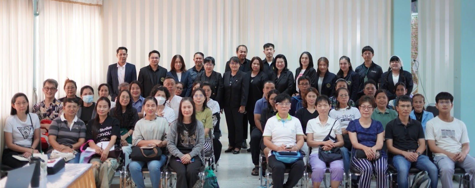 การบริการวิชาการสู่สังคม ภายใต้หัวข้อ "ขายเป็น เห็นกำไร บริหารอาชีพได้ด้วยตนเอง" ณ โรงเรียนฝึกอาชีพกรุงเทพมหานคร (หลวงพ่อทวีศักดิ์)