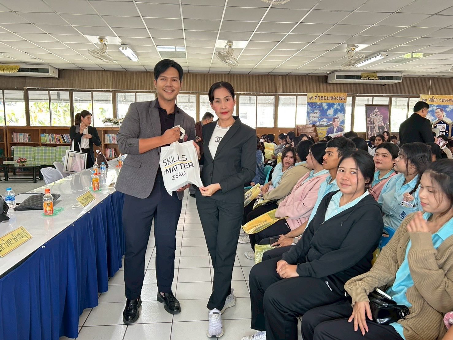 แนะนำแนวทางความสำเร็จในอาชีพ การทำงานควบคู่การศึกษาต่ออระดับปริญาตรี