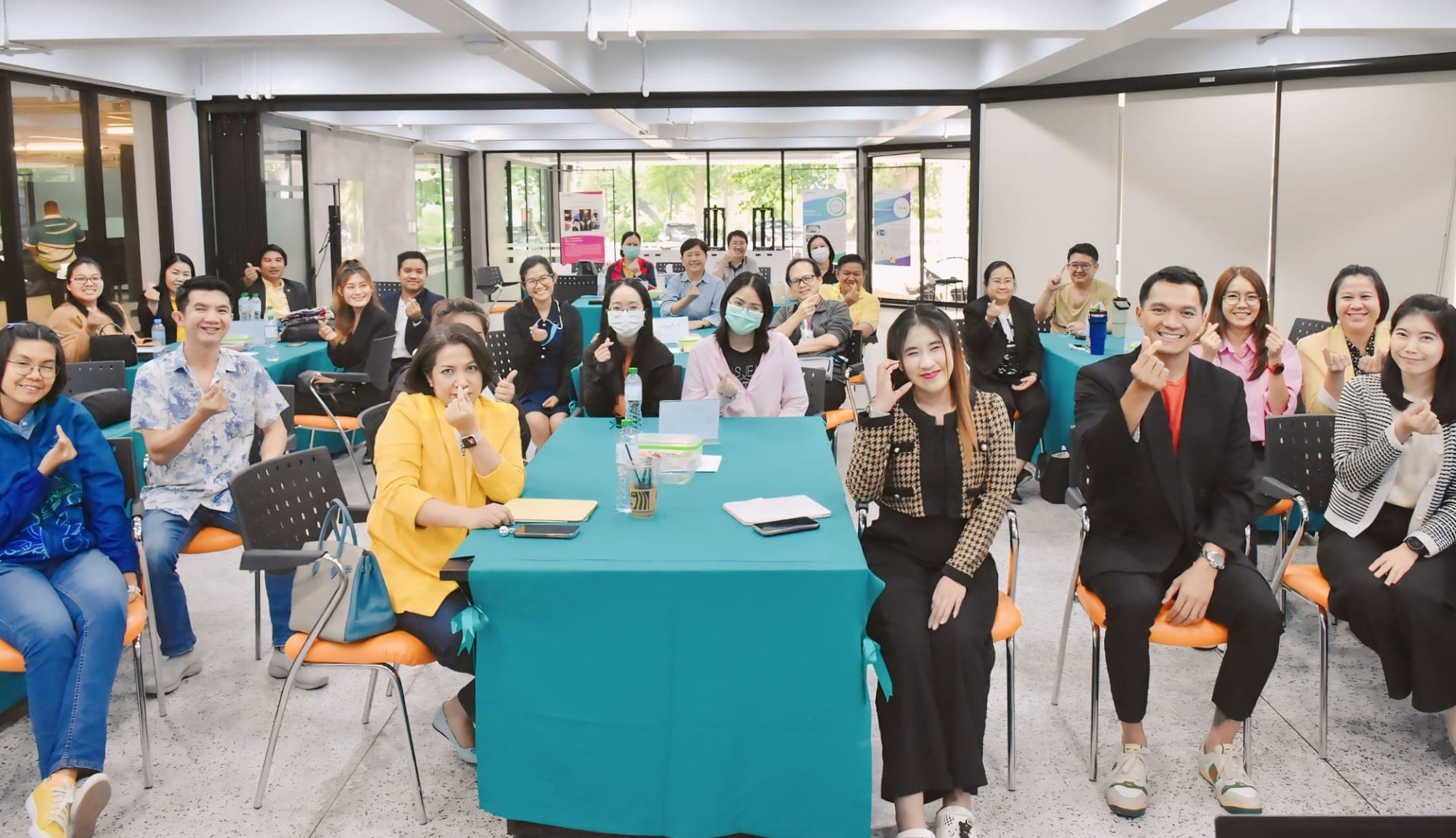 ร่วมโครงการอบรมเชิงปฏิบัติการ "Business Model Canvas งานวิจัยนวัตกรรมสู่เชิงพาณิชย์ พิชิตกลุ่มเป้าหมายด้วยหลักการ BMC" ร่วมโครงการอบรมเชิงปฏิบัติการ "Business Model Canvas งานวิจัยนวัตกรรมสู่เชิงพาณิชย์ พิชิตกลุ่มเป้าหมายด้วยหลักการ BMC"