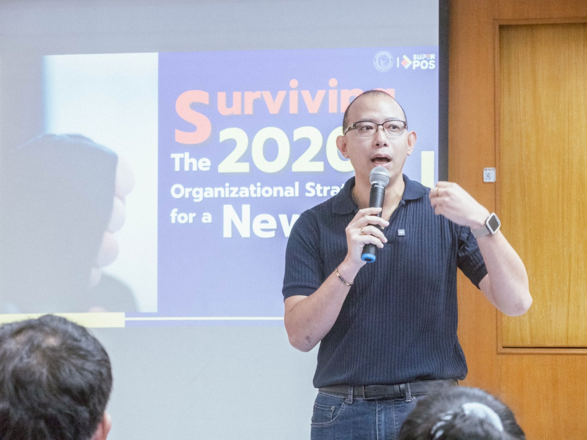 บรรยายพิเศษนอกเหนือจากบทเรียนในหัวข้อ Surviving The 2020s: Organizational Strategies for a New Era บรรยายพิเศษนอกเหนือจากบทเรียนในหัวข้อ Surviving The 2020s: Organizational Strategies for a New Era