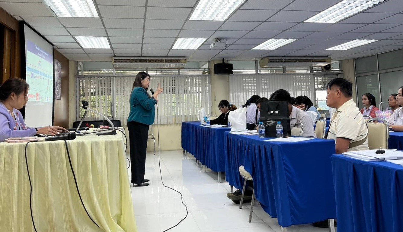 การต้อนรับผู้ปกครองและนักศึกษาสาขาวิชาการจัดการนวัตกรรมการค้า  การต้อนรับผู้ปกครองและนักศึกษาสาขาวิชาการจัดการนวัตกรรมการค้า