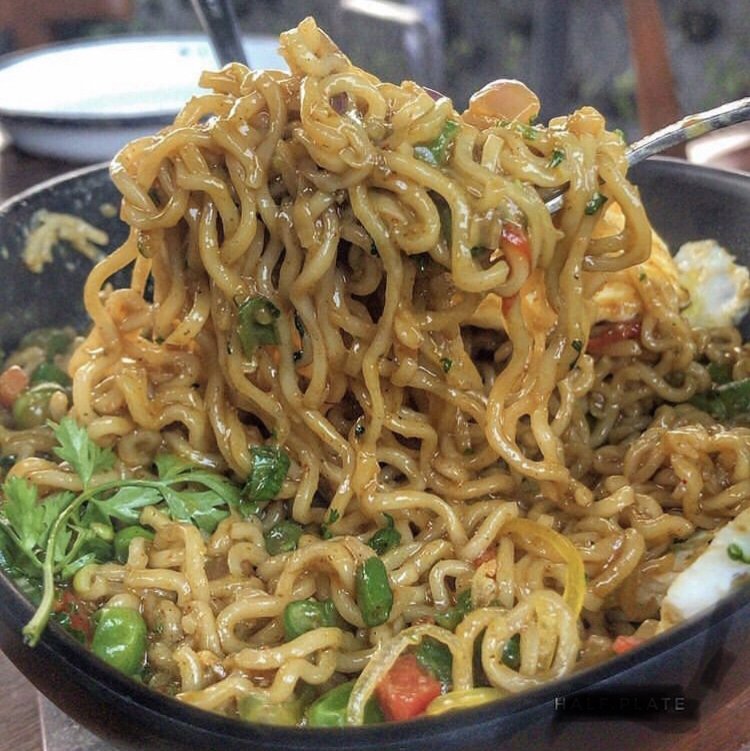 Maggie Noodle semi dry with vegetable ผัดมาม่าอินเดีย