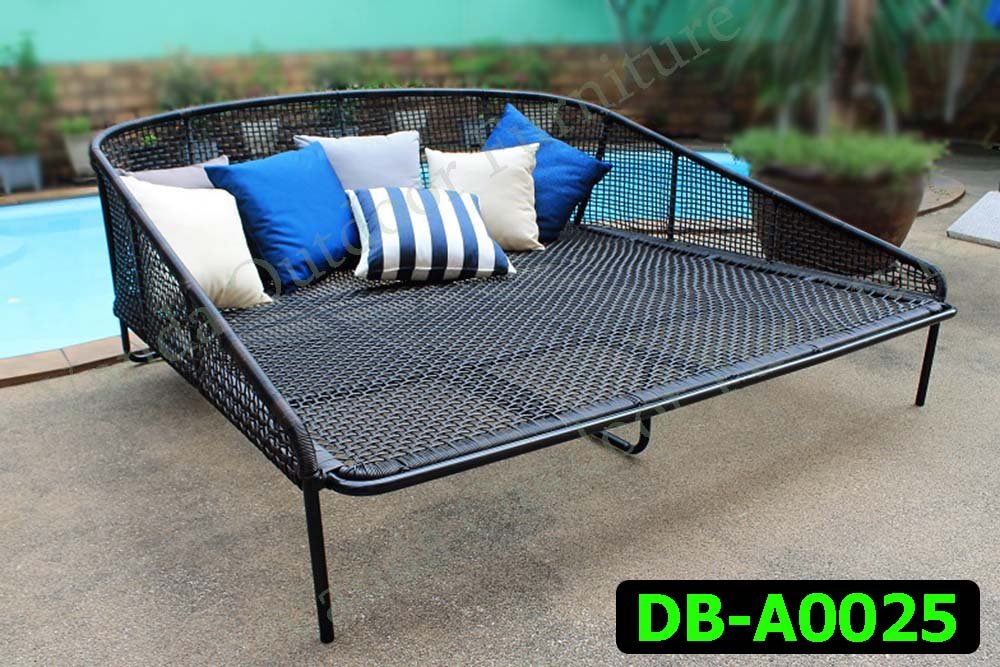 Rattan Daybed Product code DB-A0025