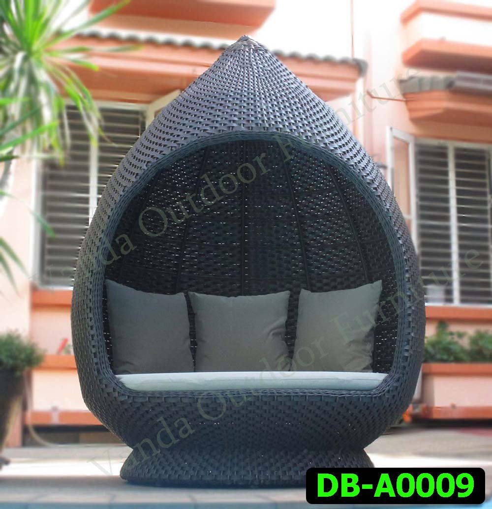 Rattan Daybed Product code DB-A0009