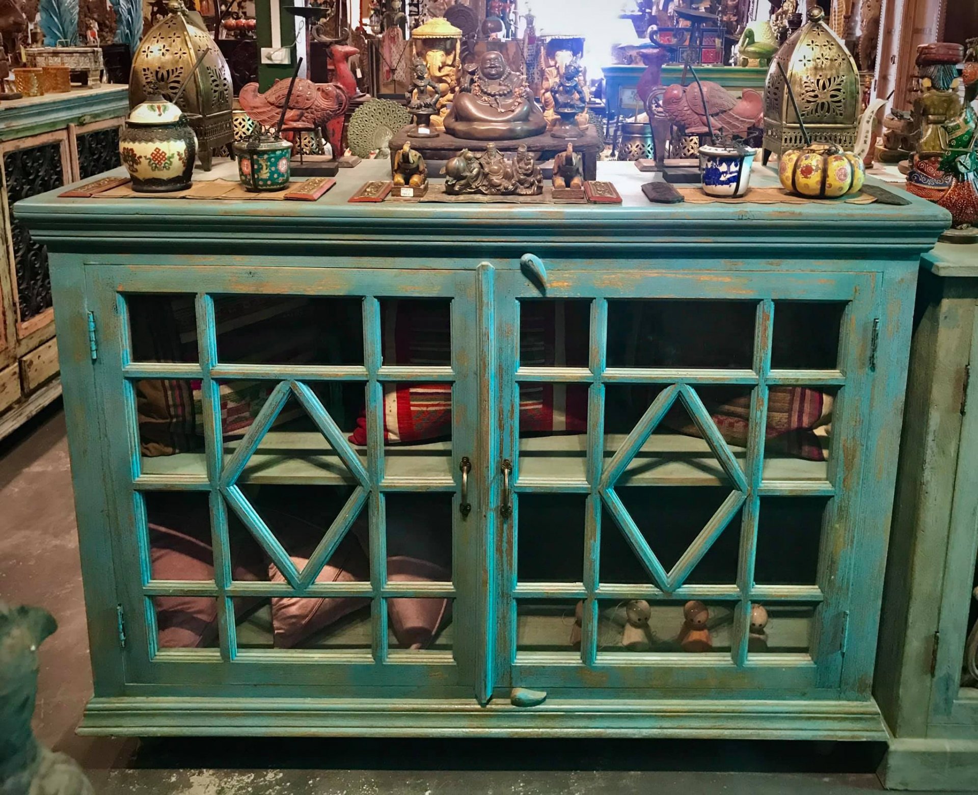 Glass Cabinet in Blue Color
