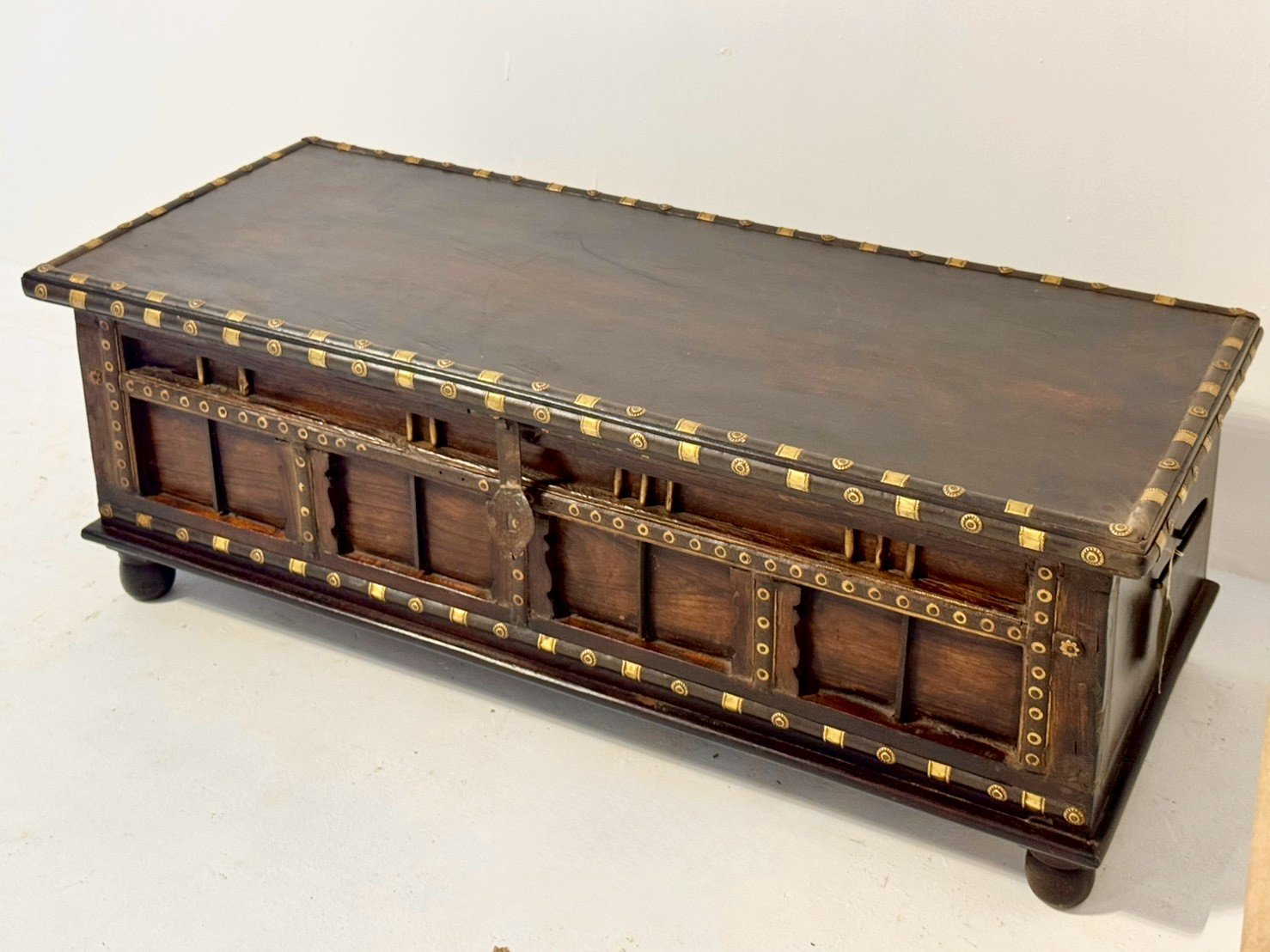 Chest Center Table Brass Dark Wood Storage Trunk Center Table