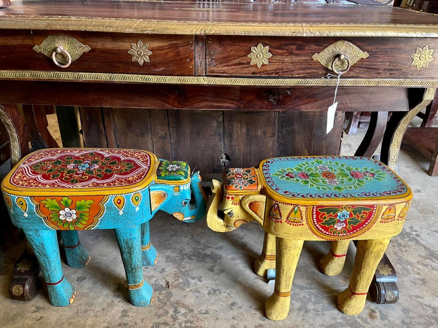 Colorful Elephant Seater Hand Painted (1 piece)