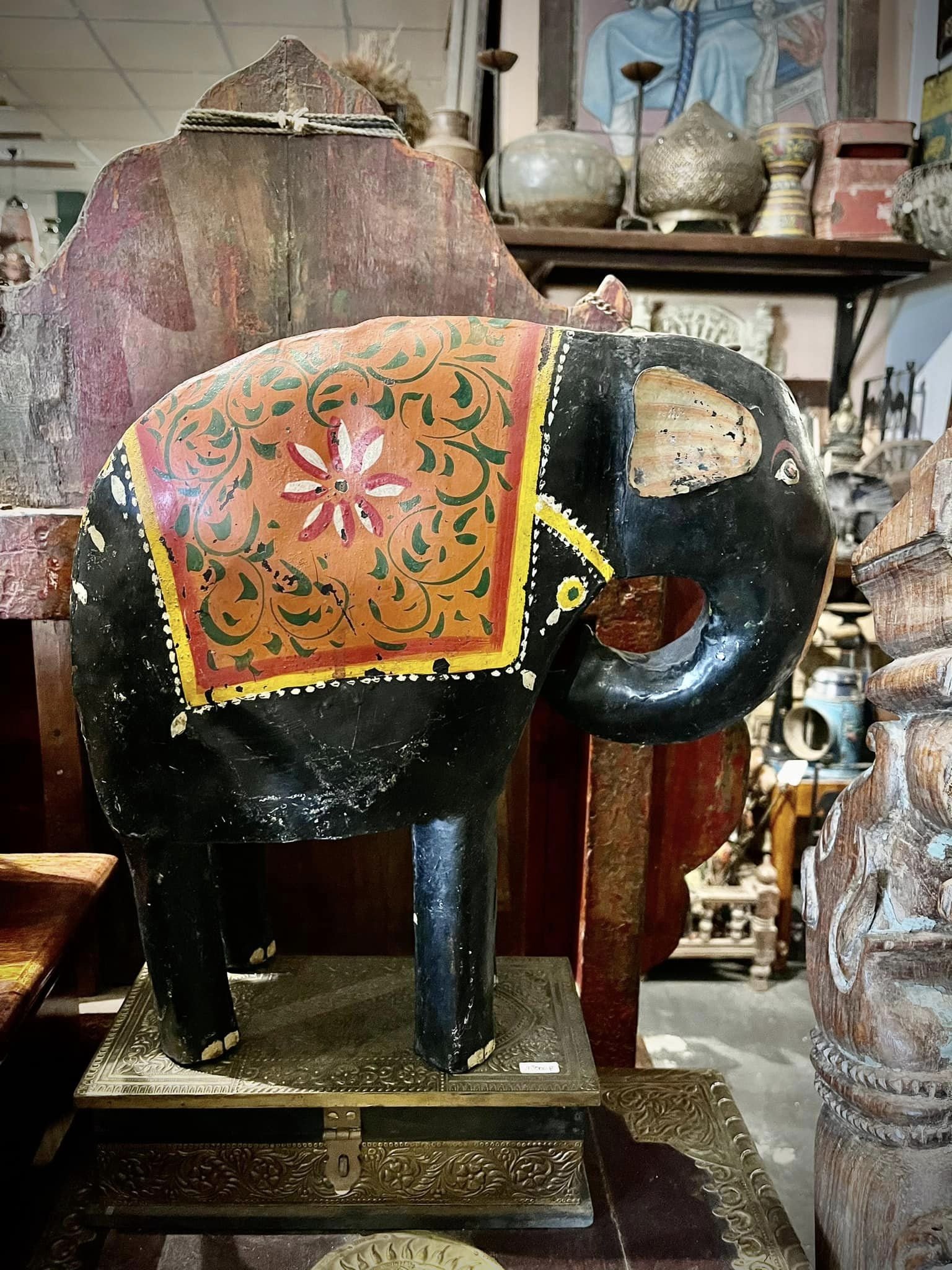 DCI145 ช้างอินเดียขายาวเหล็กทาสีดำและเพ็นท์ลาย