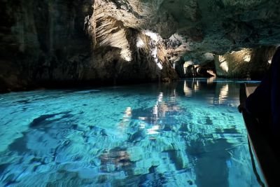 ทะเลสาบใต้ดินเซนต์ เลโอนาร์ด 