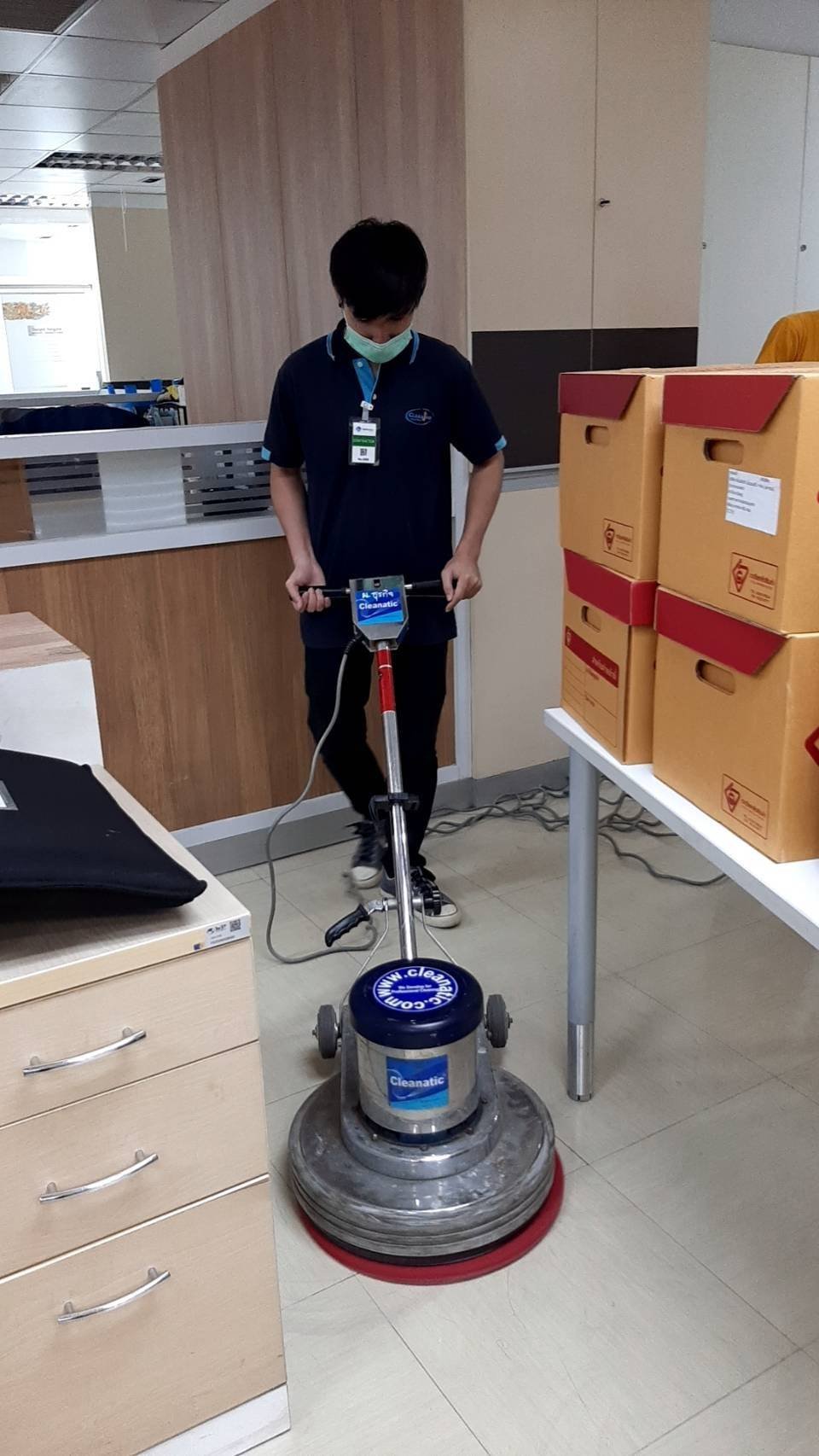 "ยืนหนึ่งเรื่องพื้นเงางาม" งานขัดพื้น บริษัท WP Energy  "ยืนหนึ่งเรื่องพื้นเงางาม" งานขัดพื้น บริษัท WP Energy