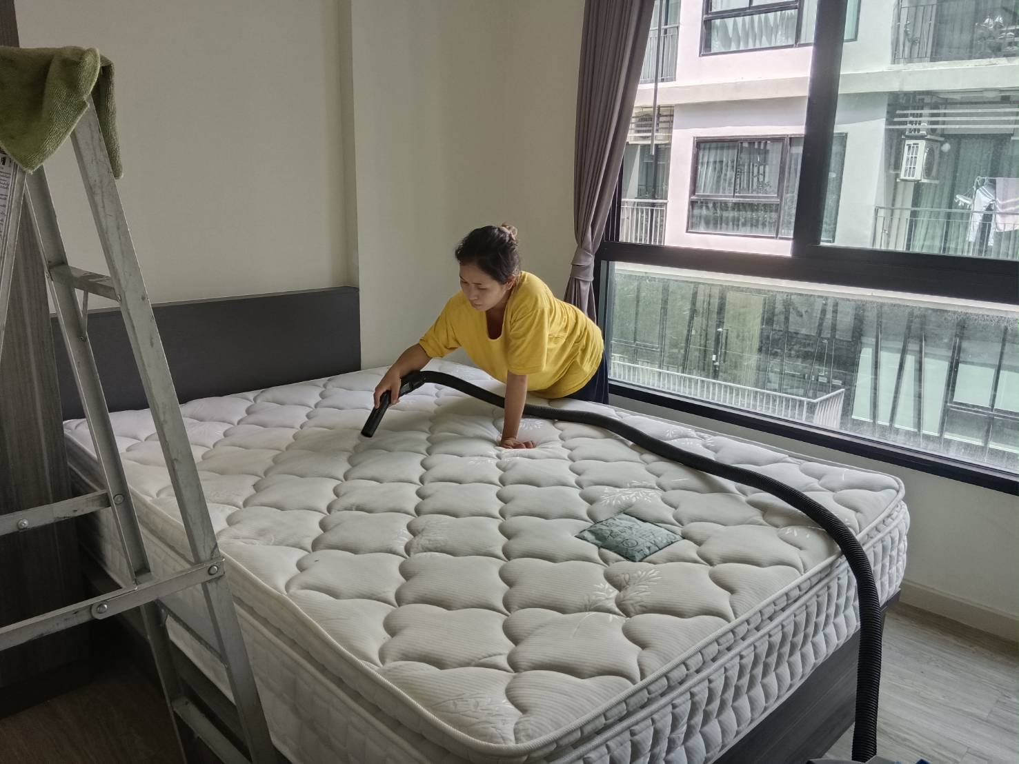 Big Cleaning คอนโด/อาคารชุด : คอนโดวิลล่า ลาซาล Big Cleaning คอนโด/อาคารชุด : คอนโดวิลล่า ลาซาล