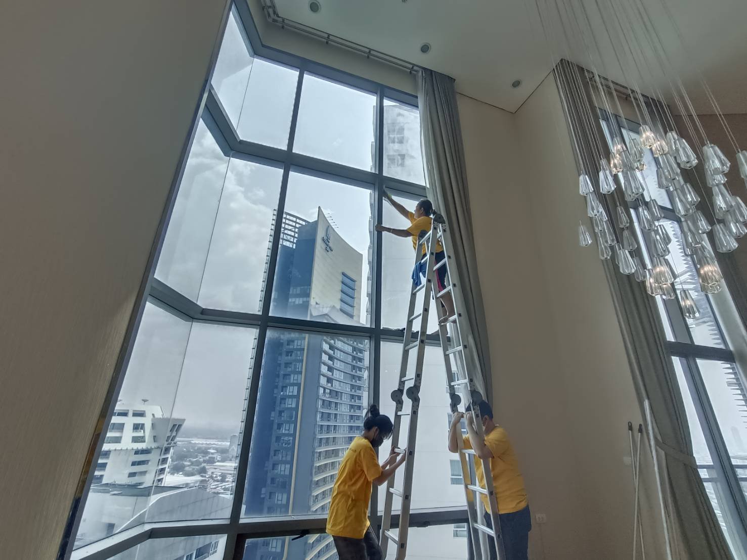 Cleaning Solution เชี่ยวชาญการทำความสะอาดทุกซอกมุม Cleaning Solution เชี่ยวชาญการทำความสะอาดทุกซอกมุม