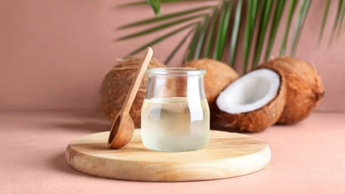 น้ำมันมะพร้าวธรรมชาติ (Organic Coconut Oil) น้ำมันมะพร้าวธรรมชาติ (Organic Coconut Oil)