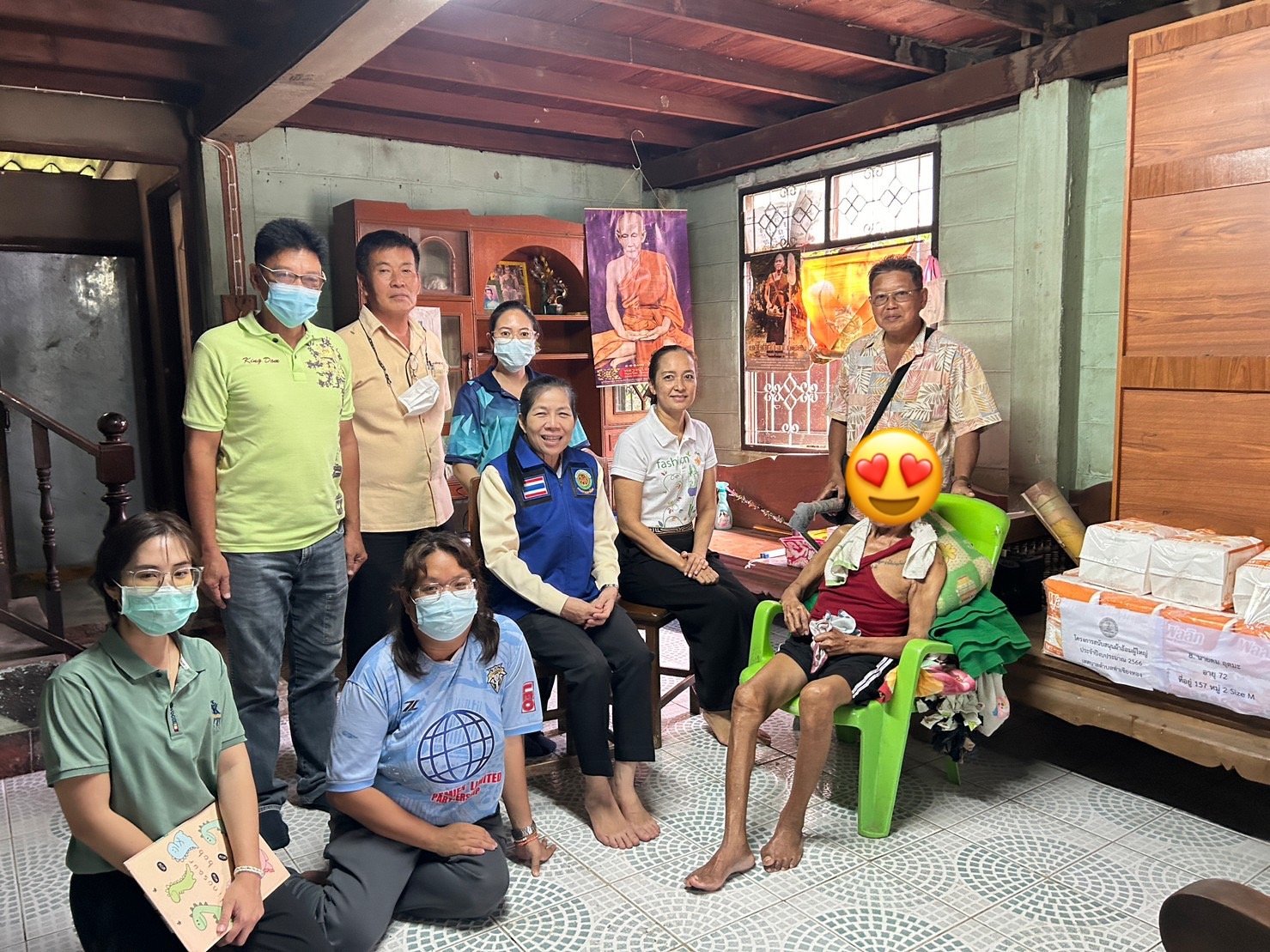 ลงพื้นที่มอบผ้าอ้อมผู้ใหญ่ ตามโครงการสนับสนุนผ้าอ้อมผู้ใหญ่สำหรับบุคคลที่มีภาวะพึ่งพิง และบุคคลที่มีภาวะปัญหาการกลั้นปัสสาวะหรืออุจจาระไม่ได้ ปีงบประมาณ 2566