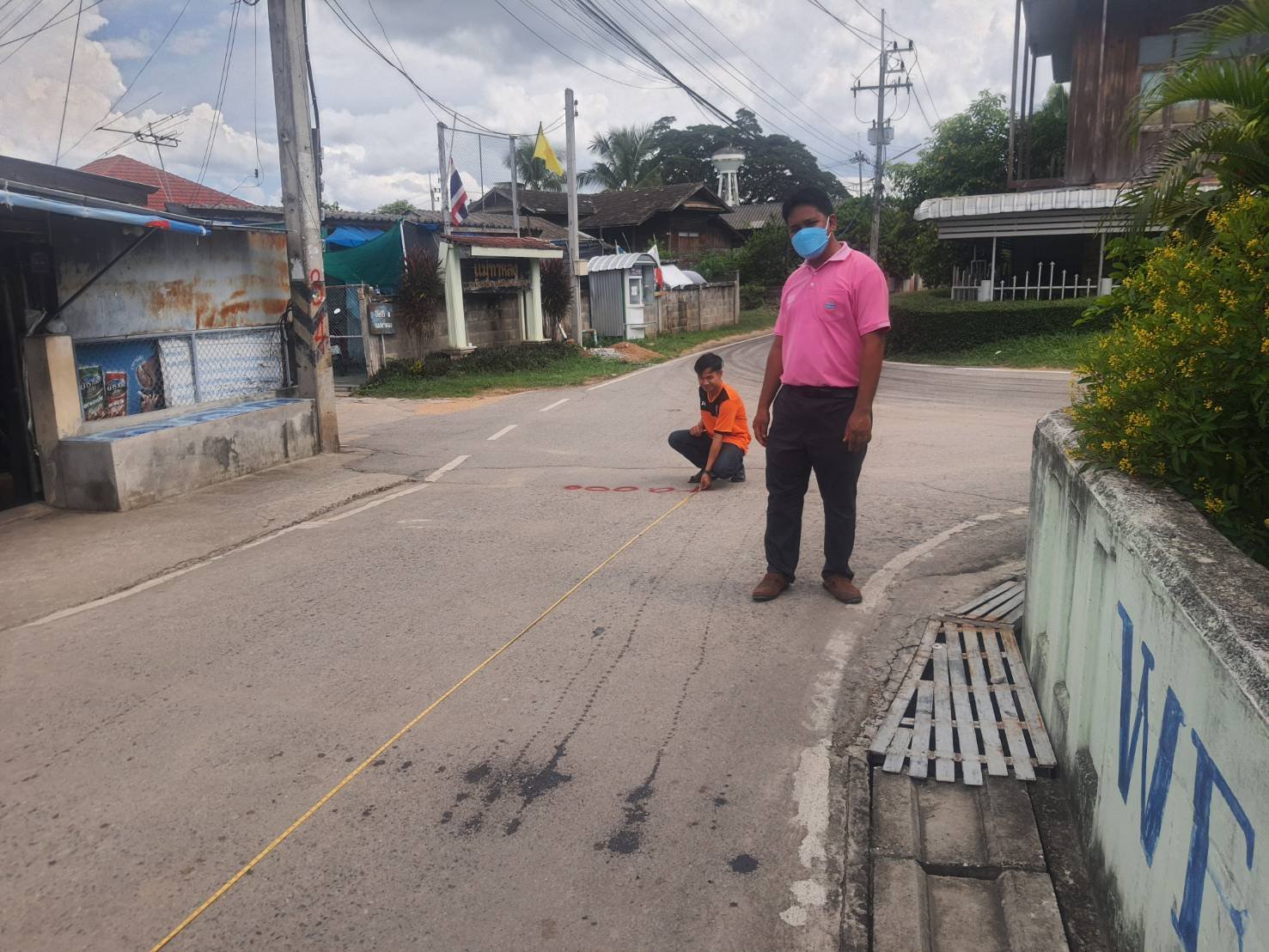  ลงพื้นสำรวจวัดระยะถนนเชื่อมต่อสะพานบ้านแม่ทาหลง-ท่าศาลา หมู่ 9 ตำบลบ้านแป้น จังหวัดลำพูน เพื่อนำโครงการเสนองบประมาณในปีต่อไป