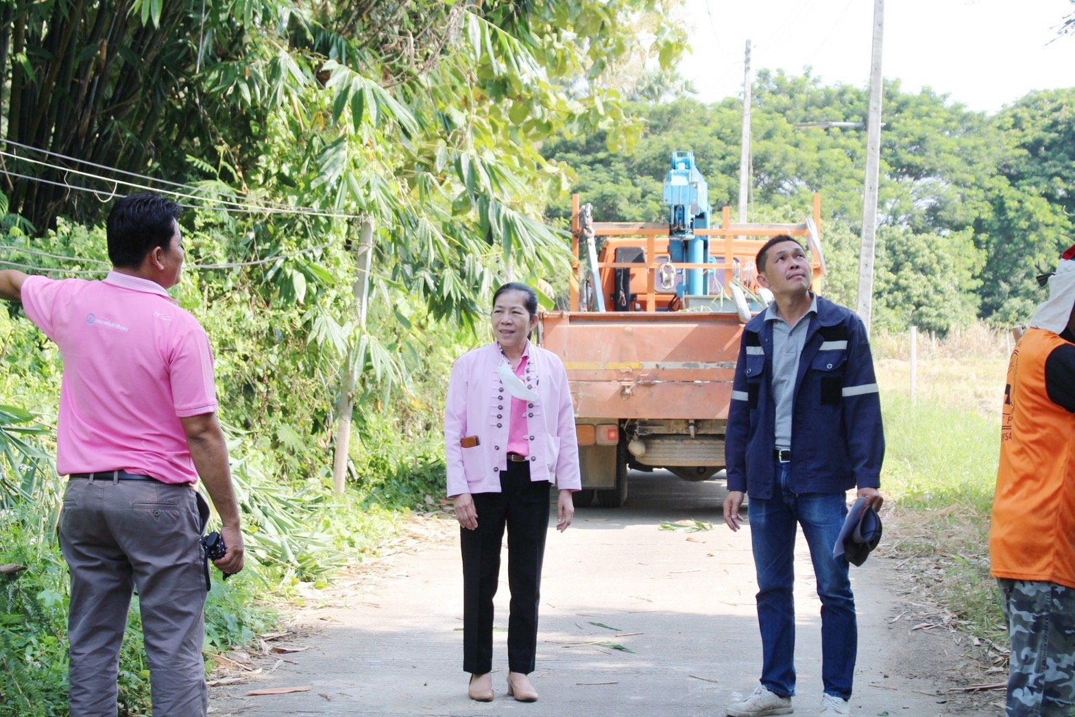 ลงพื้นที่สำรวจโครงการขยายเขตไฟฟ้าสาธารณะ