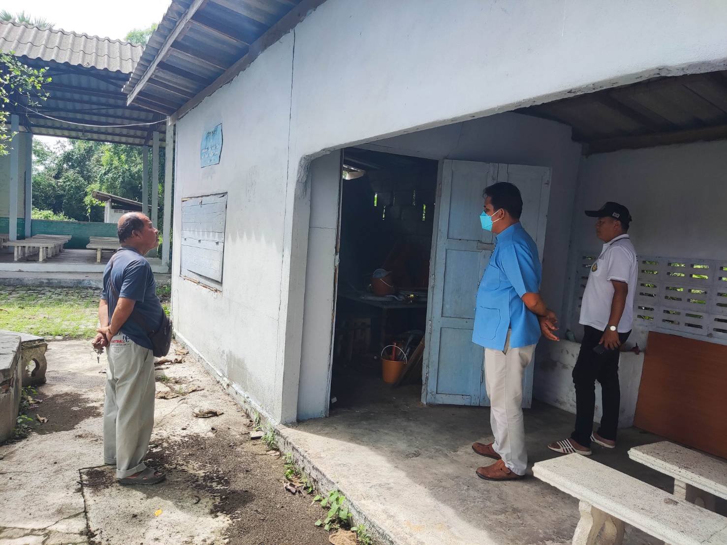 ลงพื้นที่สำรวจการปรับปรุงซ่อมแซมห้องเก็บของสุสาน ตามใบคำร้อง หมู่ที่ 4 บ้านสันมะโก ตำบลบ้านแป้น อำเภอเมือง จังหวัดลำพูน