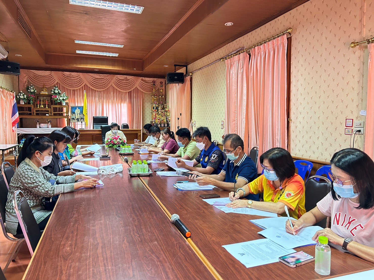 เข้าร่วมประชุมคณะกรรมการช่วยเหลือประชาชนเทศบาลตำบลท่าเชียงทอง