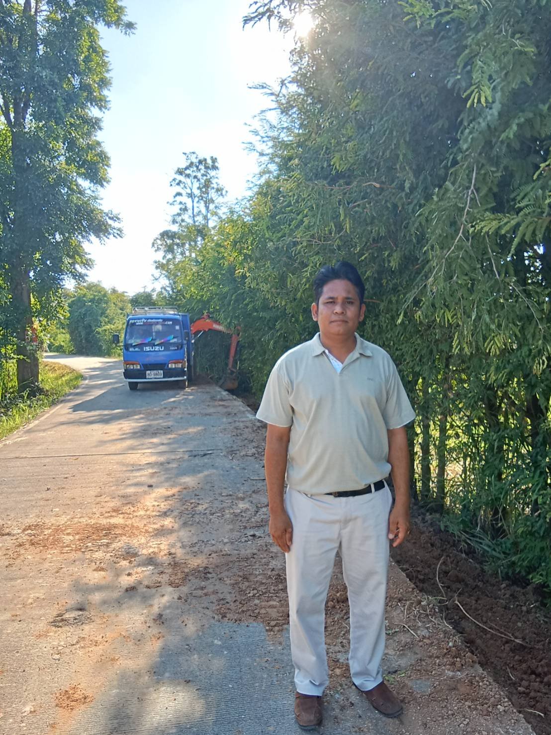  ลงพื้นที่ตรวจเยี่ยมหน้างานโครงการขยายไหล่ทาง ตามใบคำร้องขอ หมู่ที่ 1