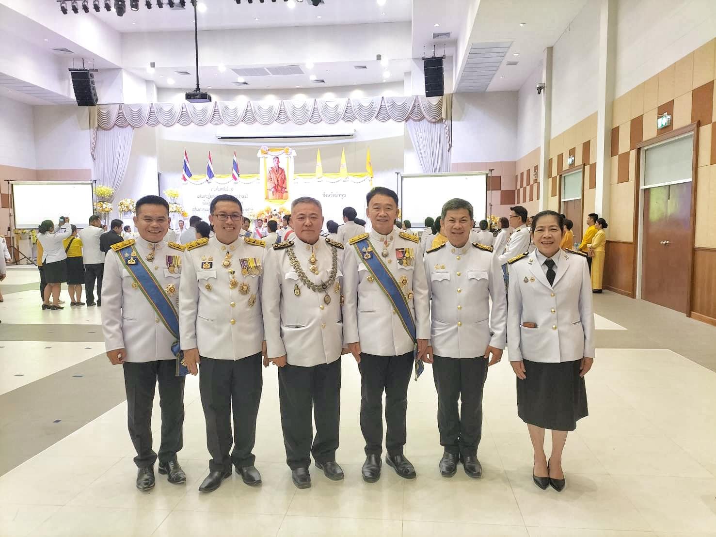 เข้าร่วมงานสโมสรสันนิบาตเฉลิมพระเกียรติพระบาทสมเด็จพระเจ้าอยู่หัว