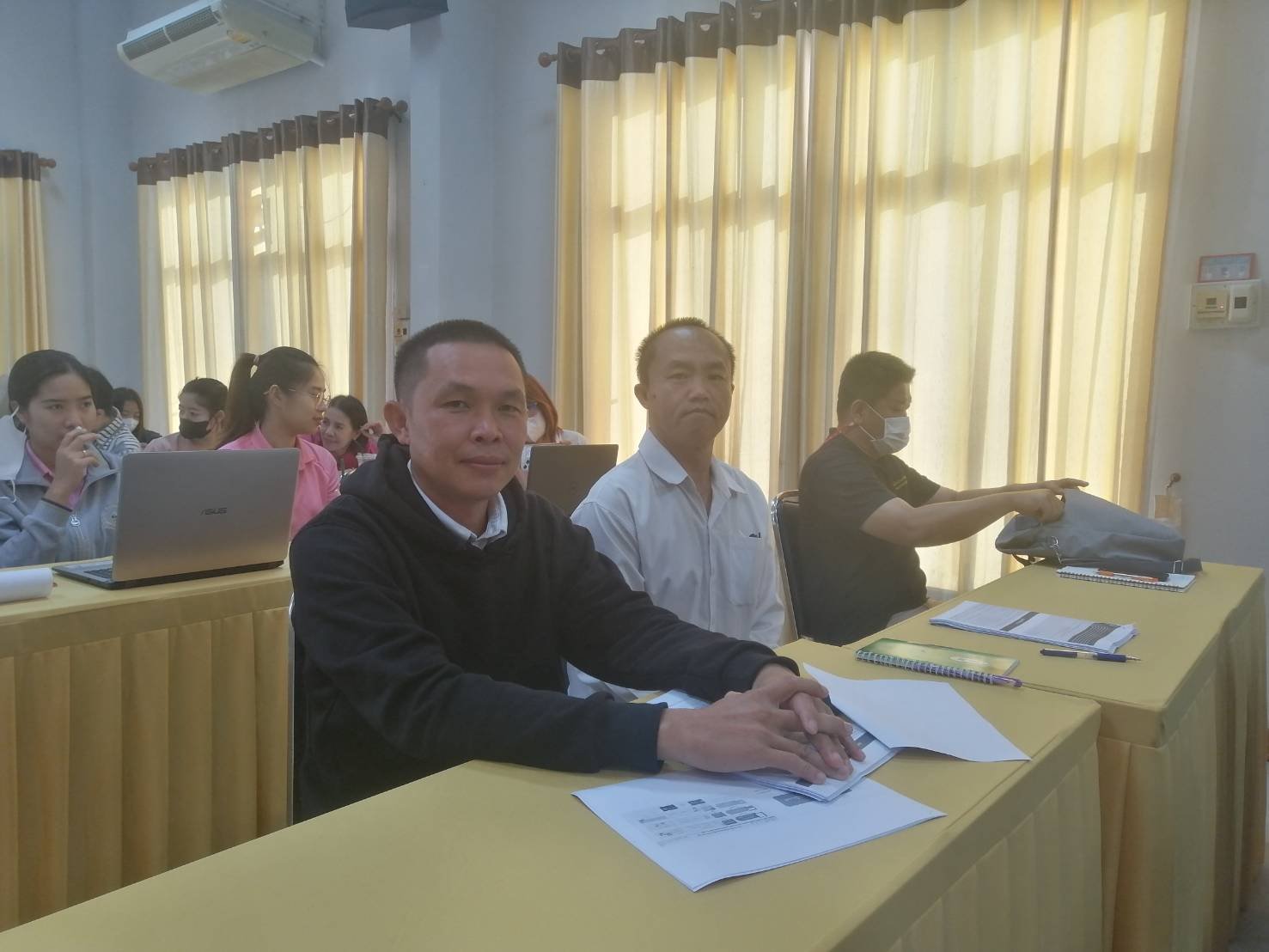 เข้าร่วมประชุมชักซ้อมเพื่อเสริมสร้างความรู้ความเข้าใจให้แก่องค์กรปกครองส่วนท้องถิ่นที่เป็นหน่วยรับงบประมาณตรง (องค์การบริหารส่วนจังหวัดและเทศบาล)