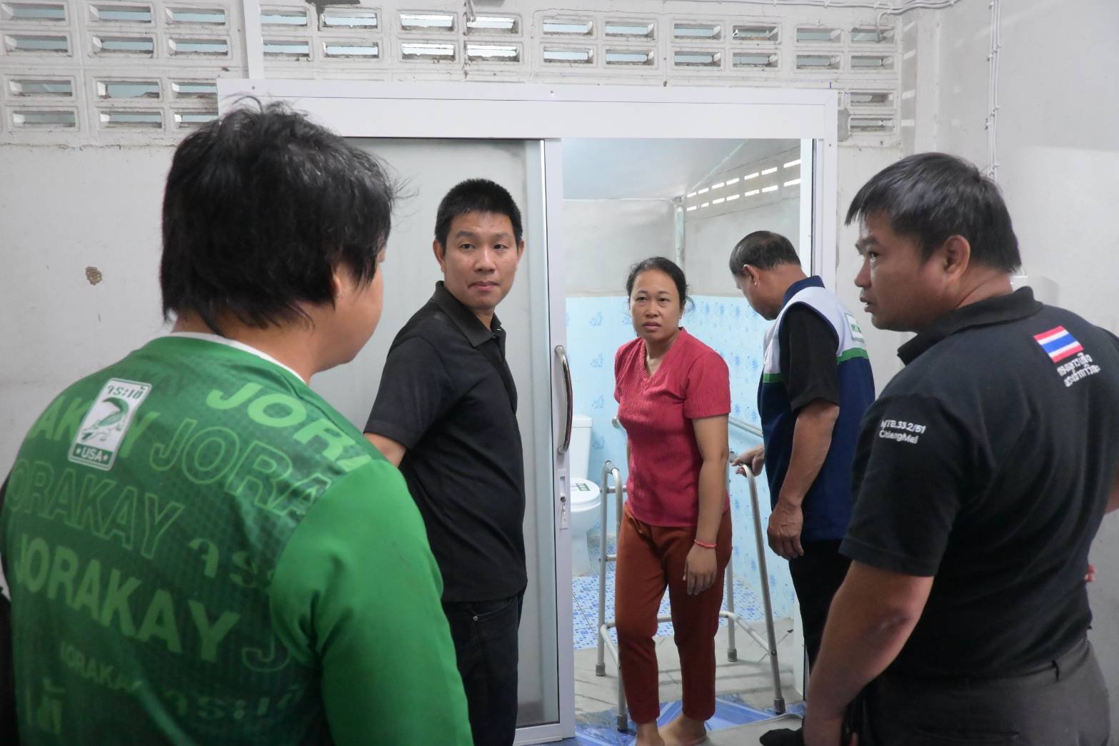 ลงพื้นที่ตรวจสอบการดำเนินการของผู้ได้รับเงินอุดหนุนโครงการปรับสภาพแวดล้อมที่อยู่อาศัยสำหรับคนพิการ