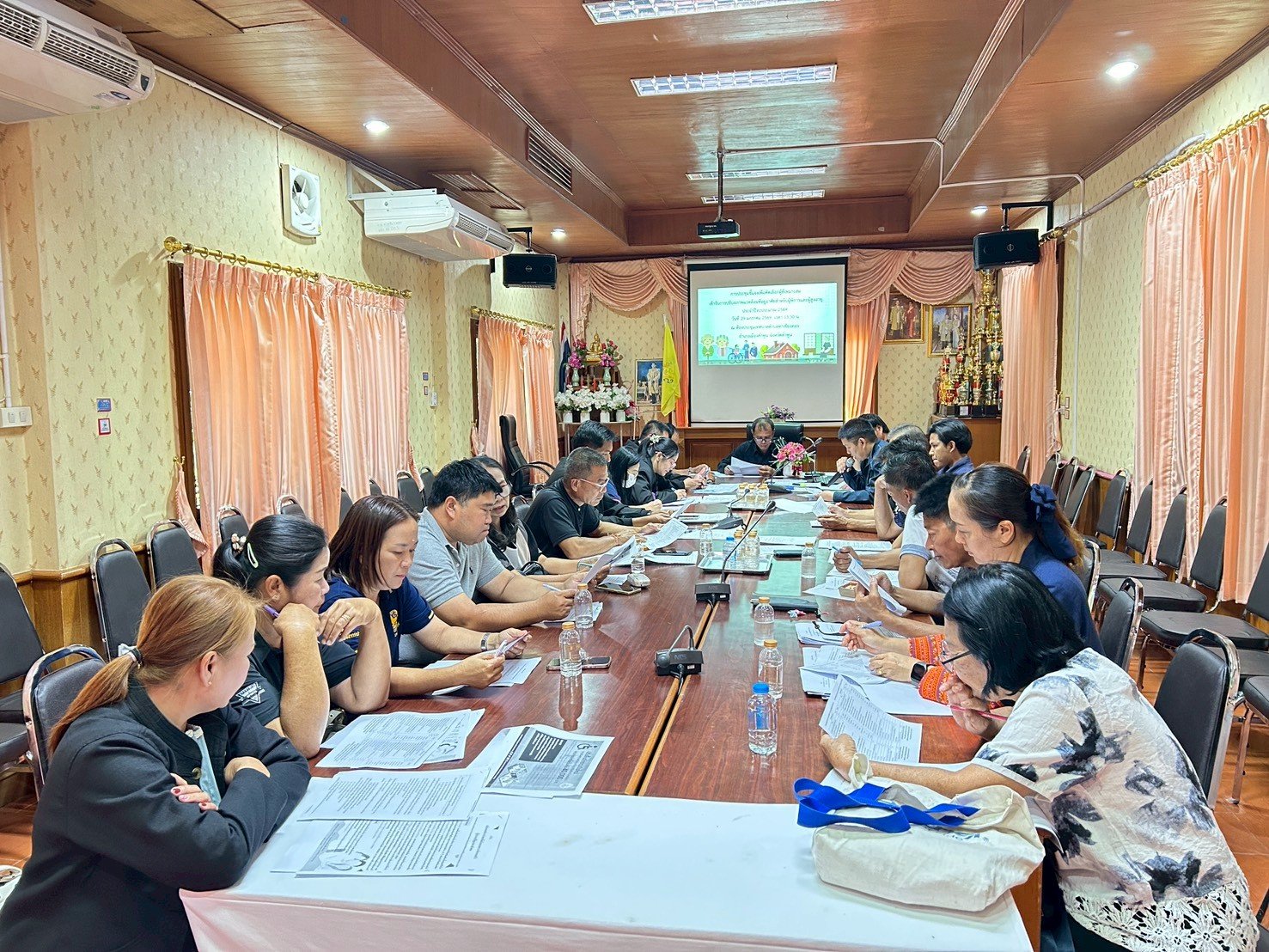 เข้าร่วมประชุมชี้แจงเพื่อคัดเลือกผู้ที่เหมาะสมเข้ารับการปรับสภาพแวดล้อมที่อยู่อาศัยสำหรับผู้พิการและผู้สูงอายุ ประจำปีงบประมาณ พ.ศ. 2569