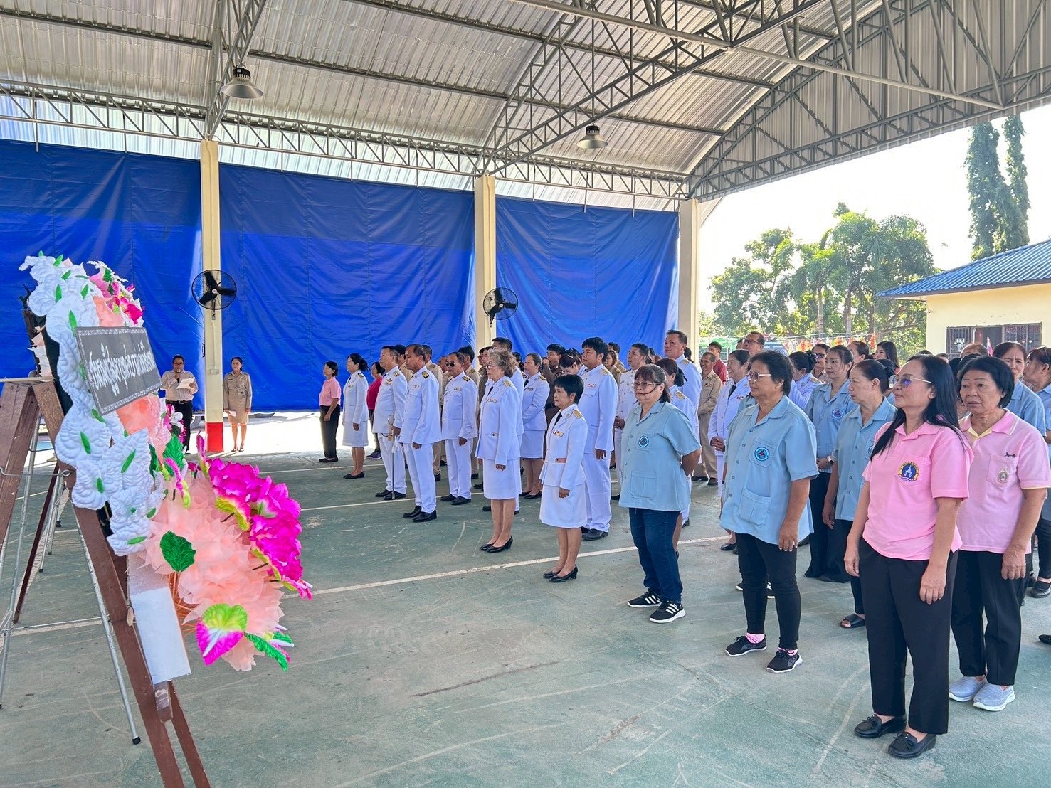 ร่วมพิธีวางพวงมาลาเพื่อถวายสักการะพระบรมฉายาลักษณ์พระบาทสมเด็จพระจุลจอมเกล้าเจ้าอยู่หัวเนื่องในวันปิยมหาราช 23 ตุลาคม 2568